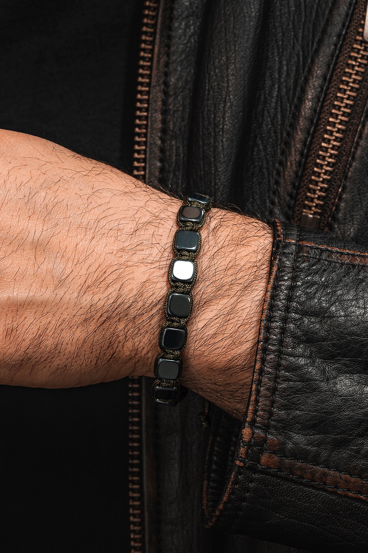 Erkek Kadın Doğal Taş Bileklik - Siyah Hematit Doğal Taşlı Yeşil Makrome Model 2 Unisex Bileklik