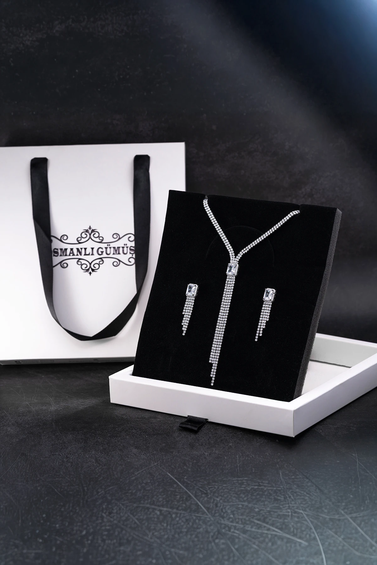 Kadın Bijuteri Kolye Küpe Set - Valeria Model Baget Ve Zirkon Taşlı Zarif Su Yolu Set