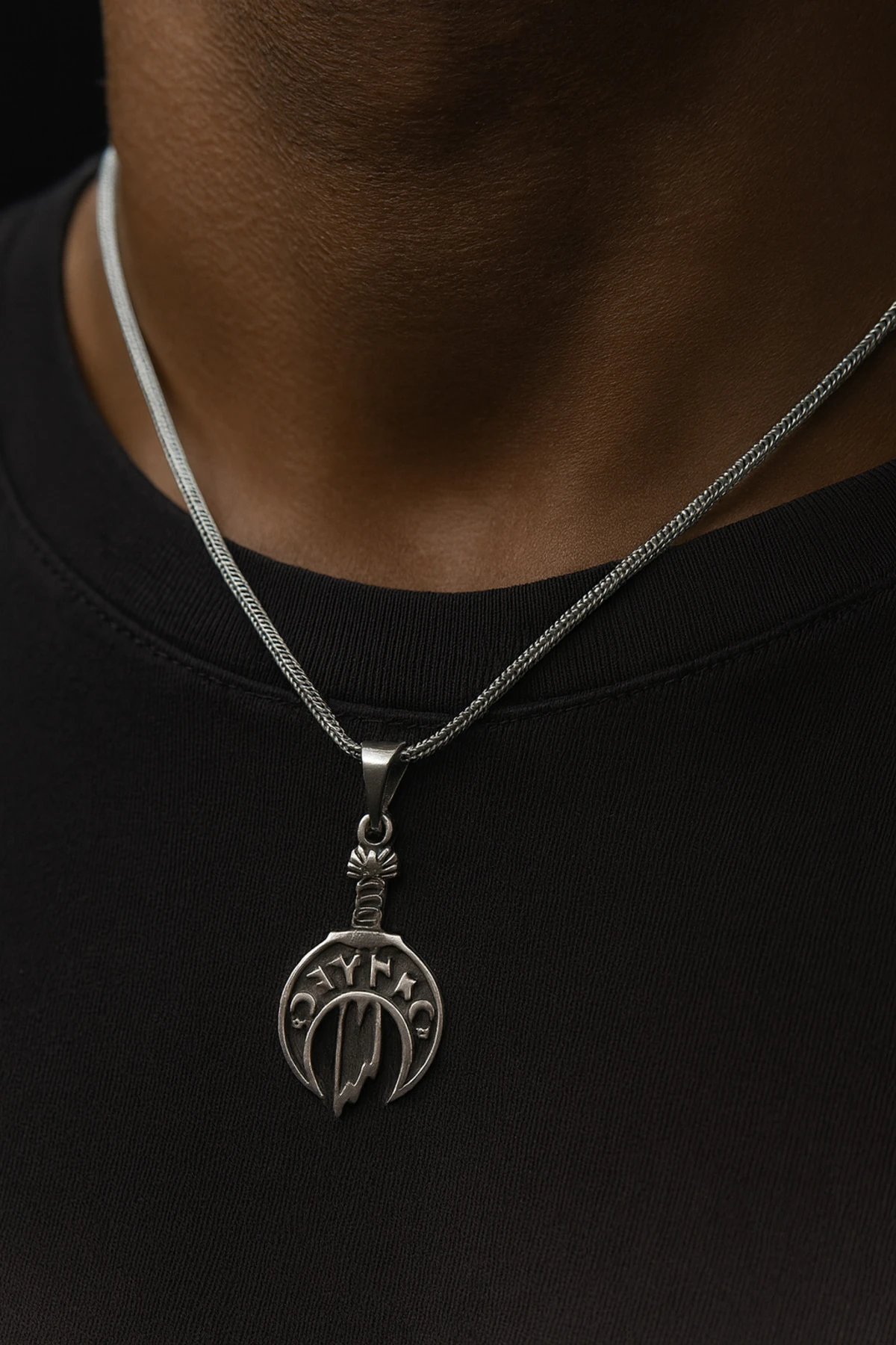 Erkek Gümüş Kolye - Türk Yazılı Kılıç Model Gümüş Erkek Kolye