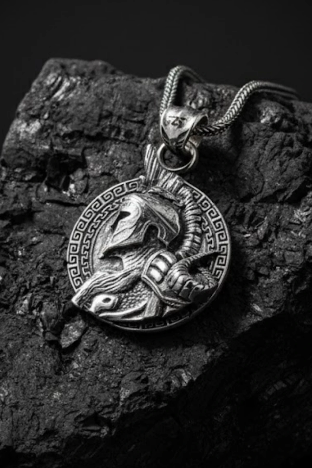 Erkek Gümüş Kolye - 925 Ayar Kabartmalı Savaşçı Gladyatör Motifli Tilki Kuyruğu Zincirli Model Kolye