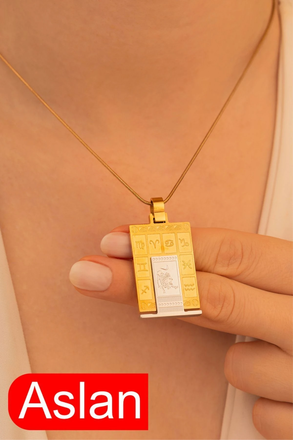 Kadın Çelik Kolye - Çelik Dikdörtgen Model Burç İşlemeli Kadın Kolye