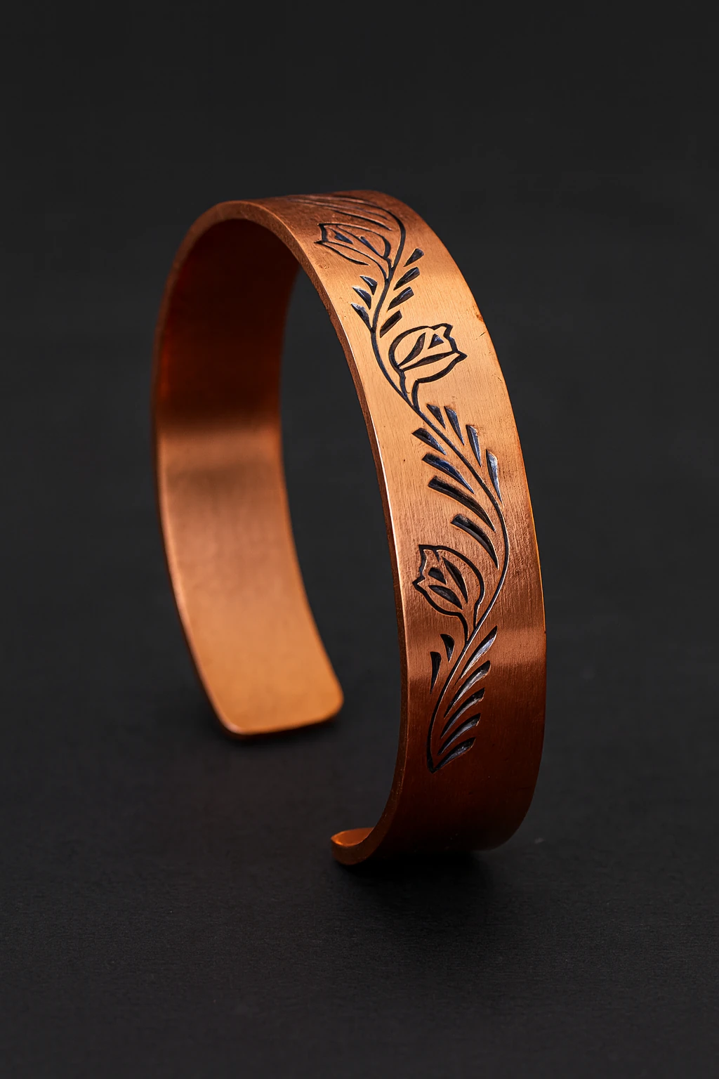 Kadın Bakır Bileklik - Lale Model Kadın Bakır Kelepçe Bilezik Metal Kutu ve Doğal Taşlar