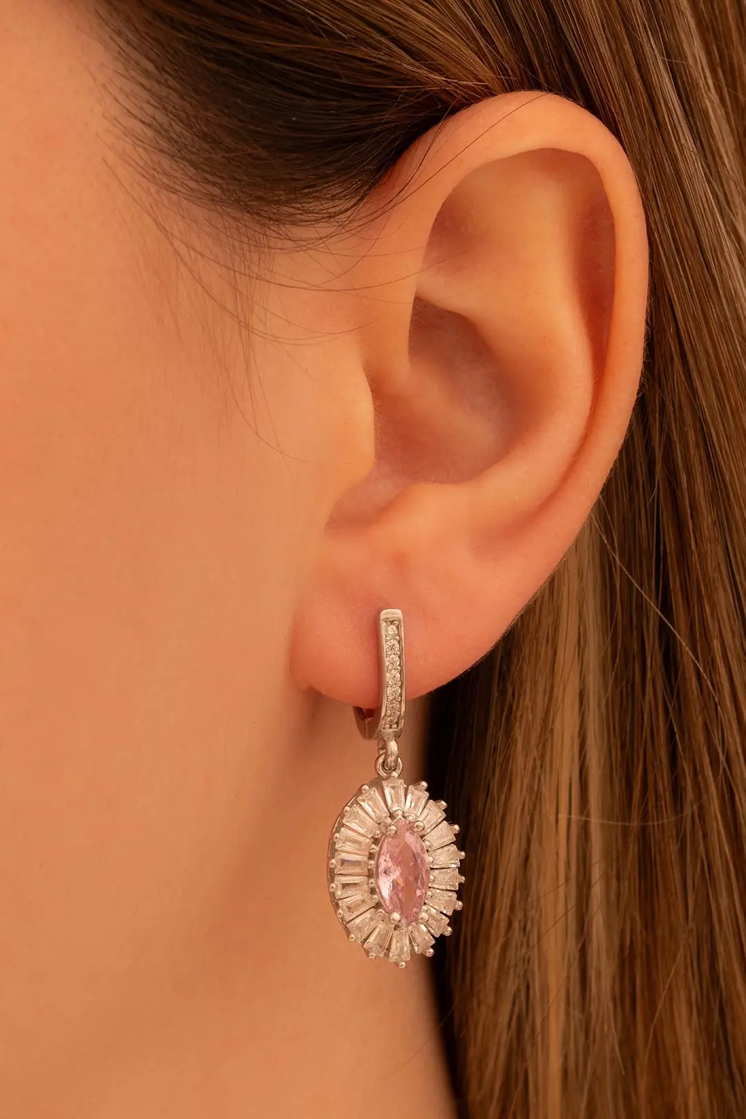 Women's Silver Earrings Drop Pink Zircon Stone-set Baguette Süslemeli Rhodium-Plated Women's Earrings