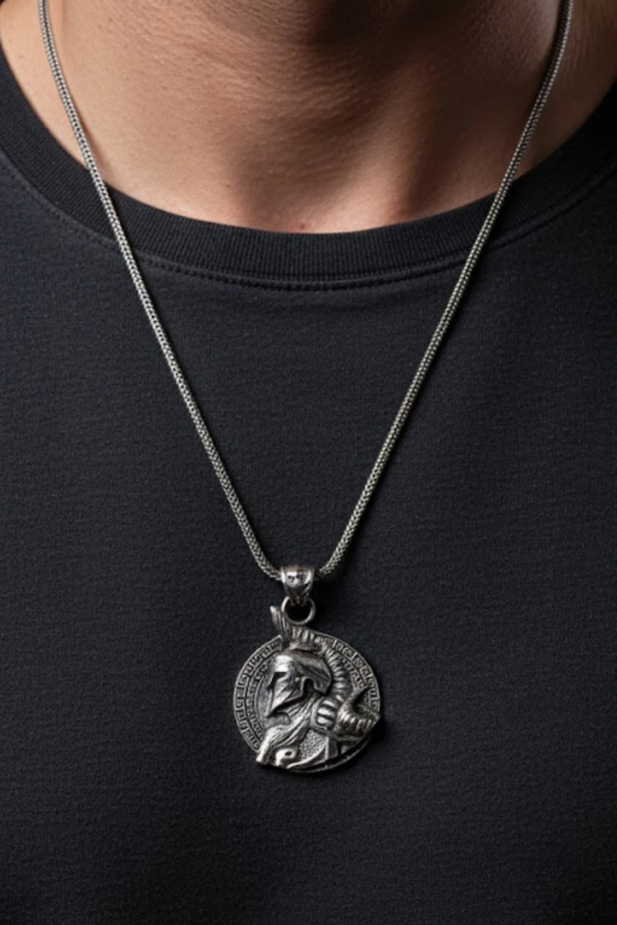 Erkek Gümüş Kolye - 925 Ayar Kabartmalı Savaşçı Gladyatör Motifli Tilki Kuyruğu Zincirli Model Kolye