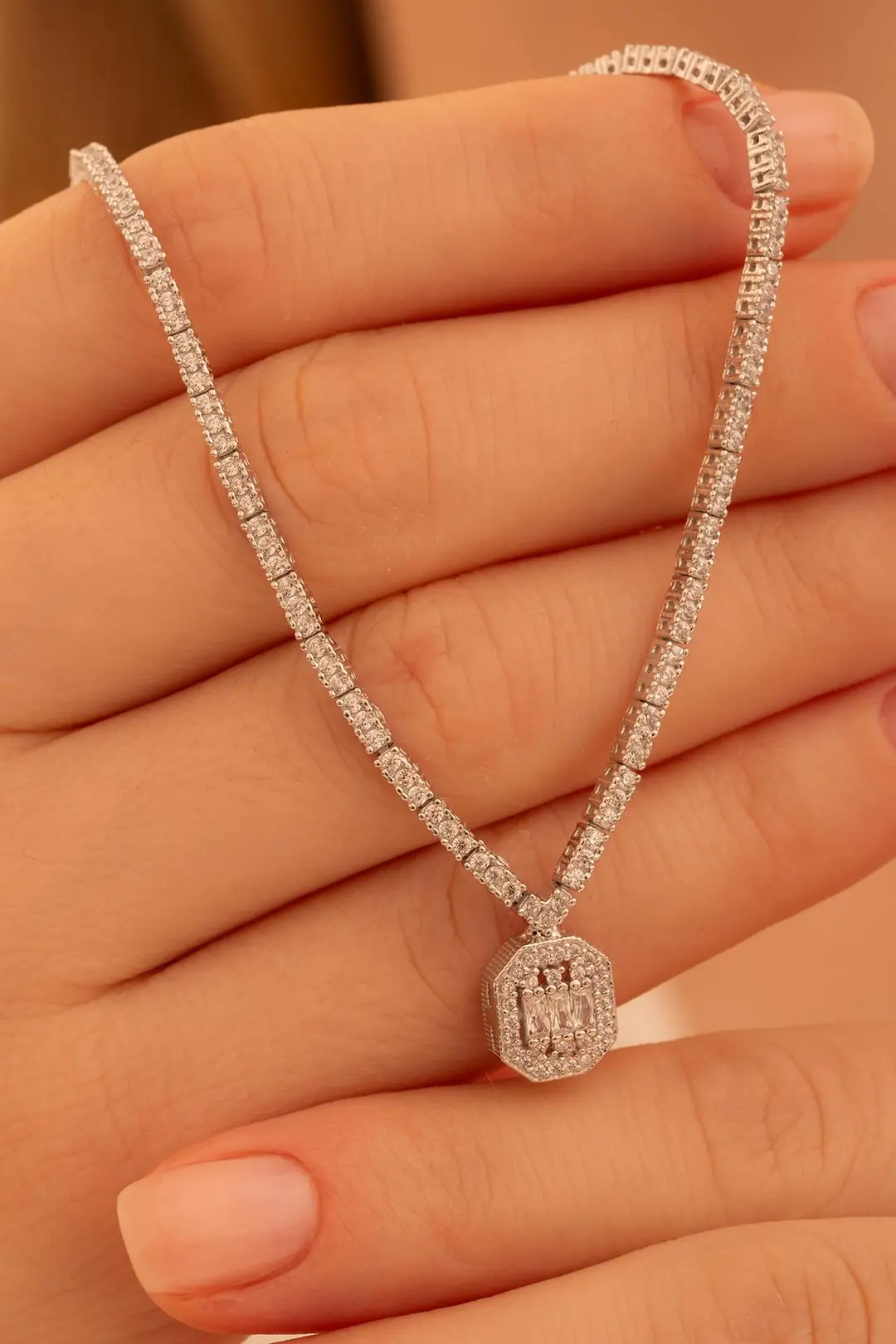 Women's Silver Necklace Ferahnaz Baguette Stone-set Zircon Süslemeli Women's Necklace
