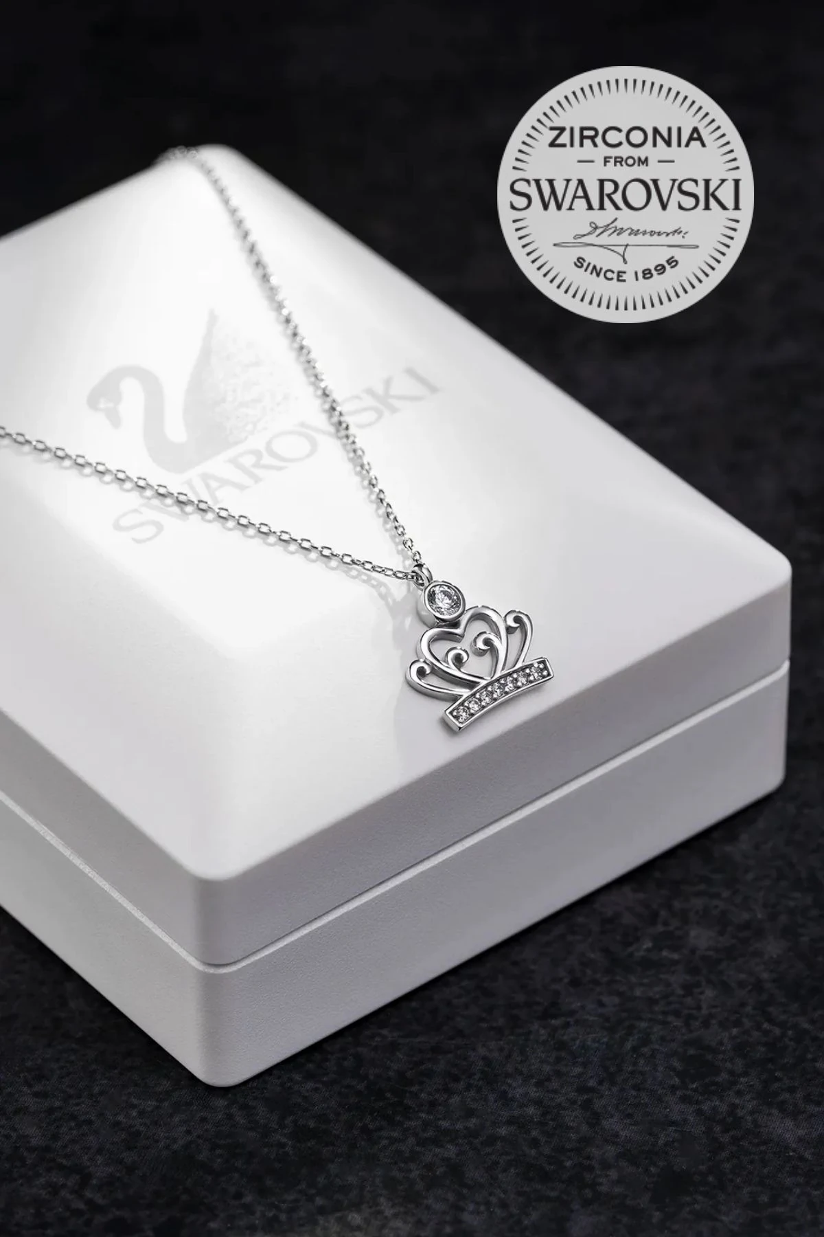 Kadın Gümüş Kolye - Swarovski Taşlı Sıralı Zirconia Kalp Motifli Kadın Kolye