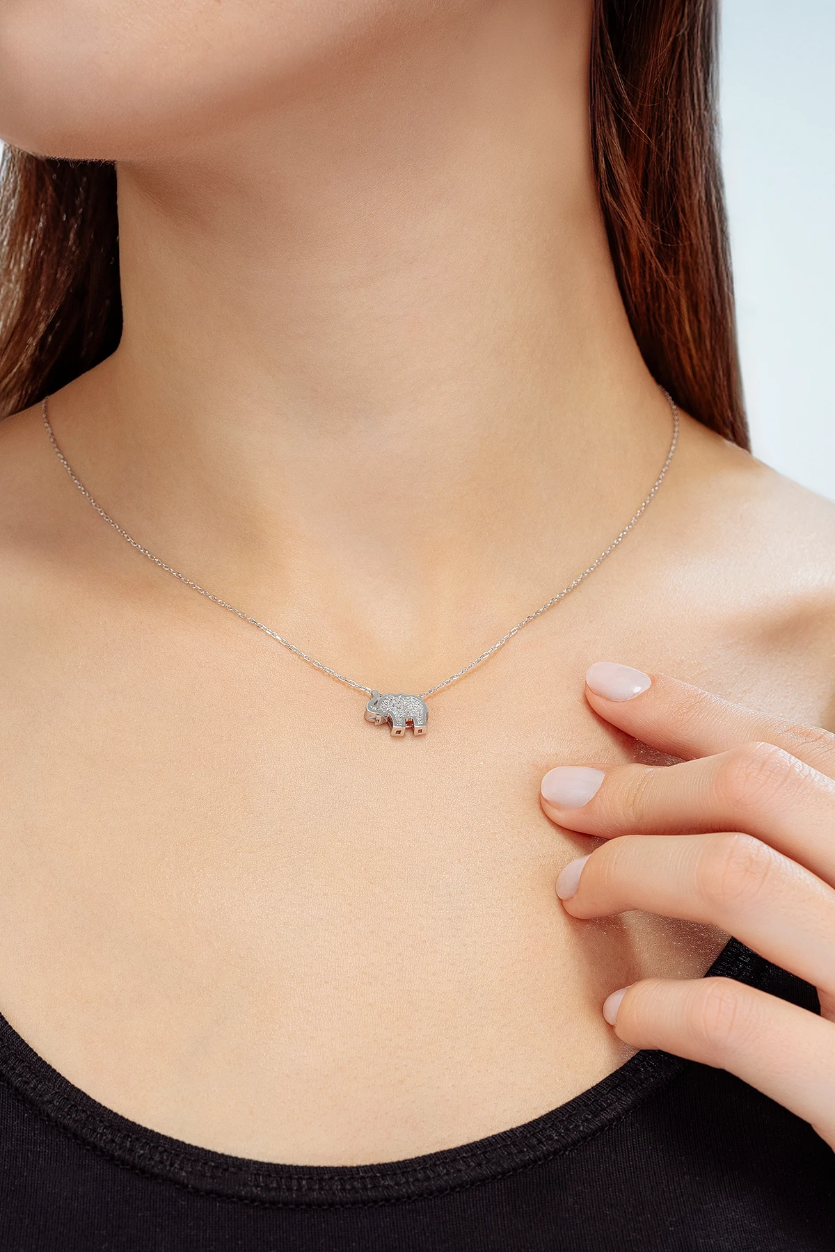 Kadın Gümüş Kolye - Swarovski Taşlı Zirconia Fil Motifli Kadın Kolye