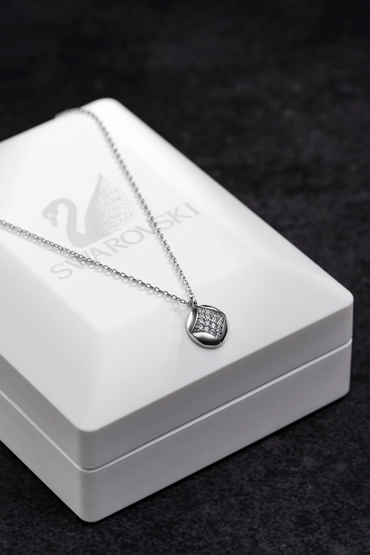 Kadın Gümüş Kolye - Swarovski Taşlı Zirconia Pırlanta Motifli Kadın Kolye