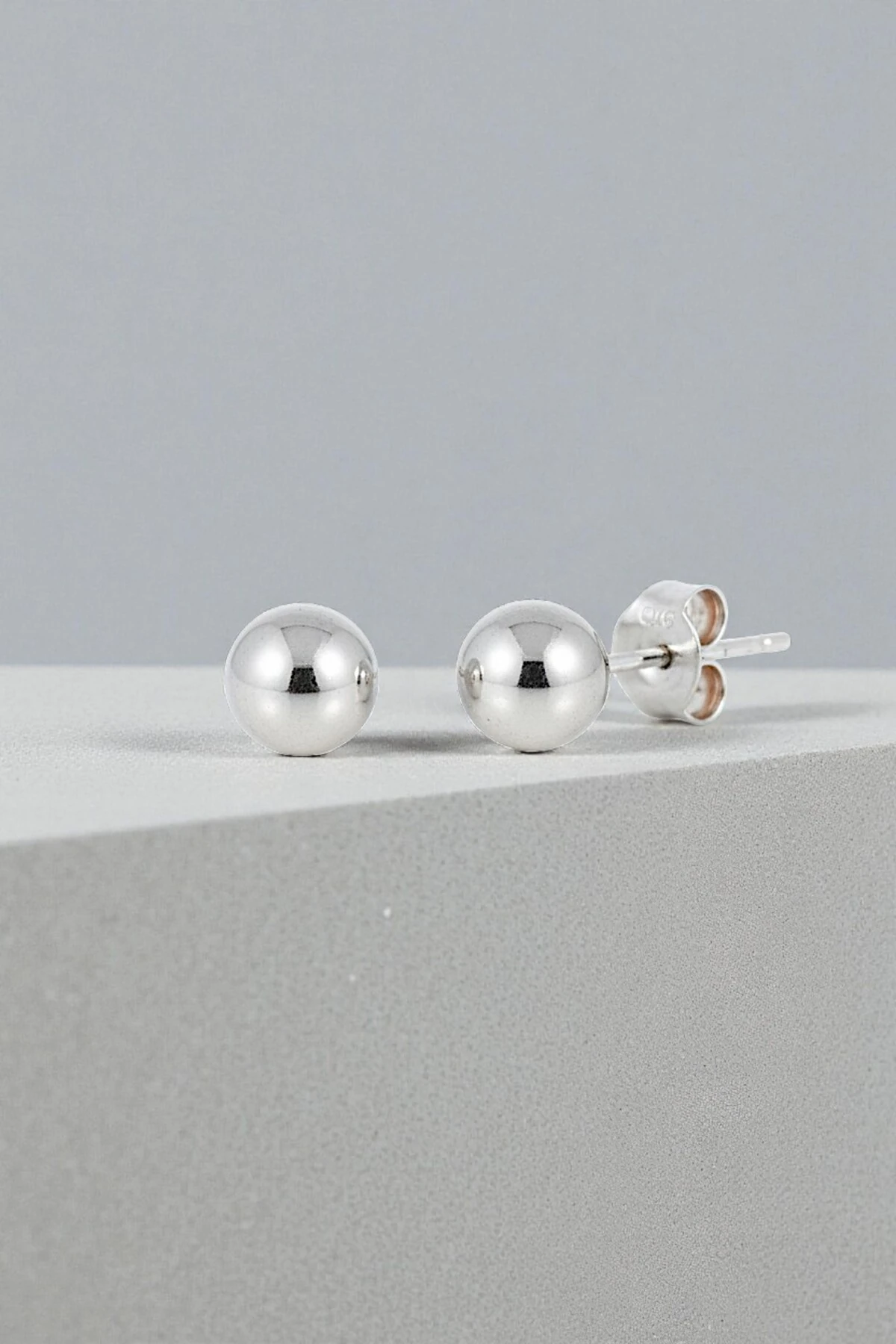 Kadın Gümüş Küpe - 6 mm 925 Ayar Gümüş Top Küpe