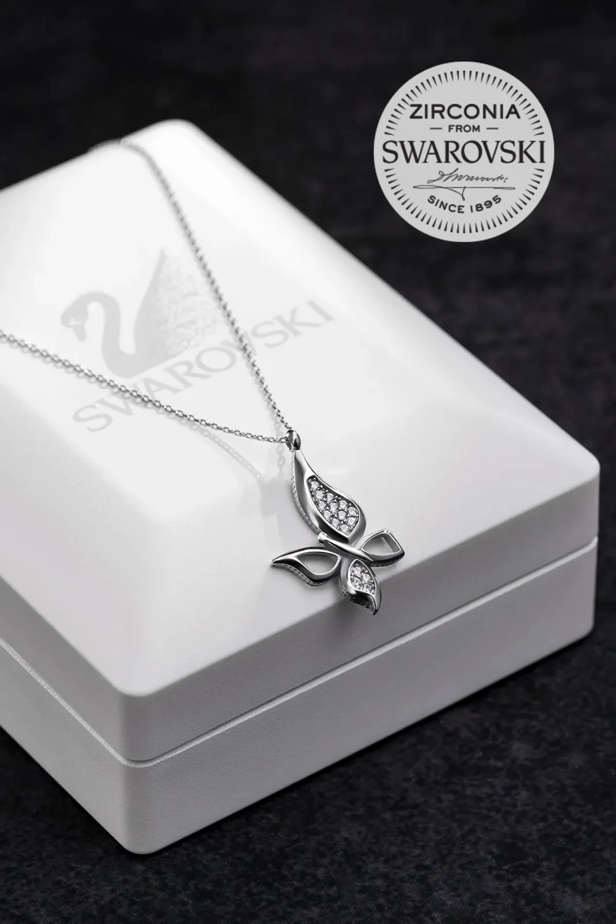 Kadın Gümüş Kolye - Swarovski Taşlı Zirconia Çift Taşlı Büyük Kelebek Motifli Kadın Kolye