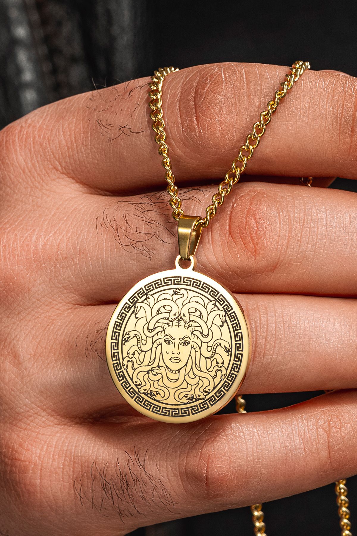 Steel Aether Altın Kaplama Çelik Erkek Kolye Yunan Tanrısı Medusa İşlemeli Yuvarlak Plaka Kararmaz