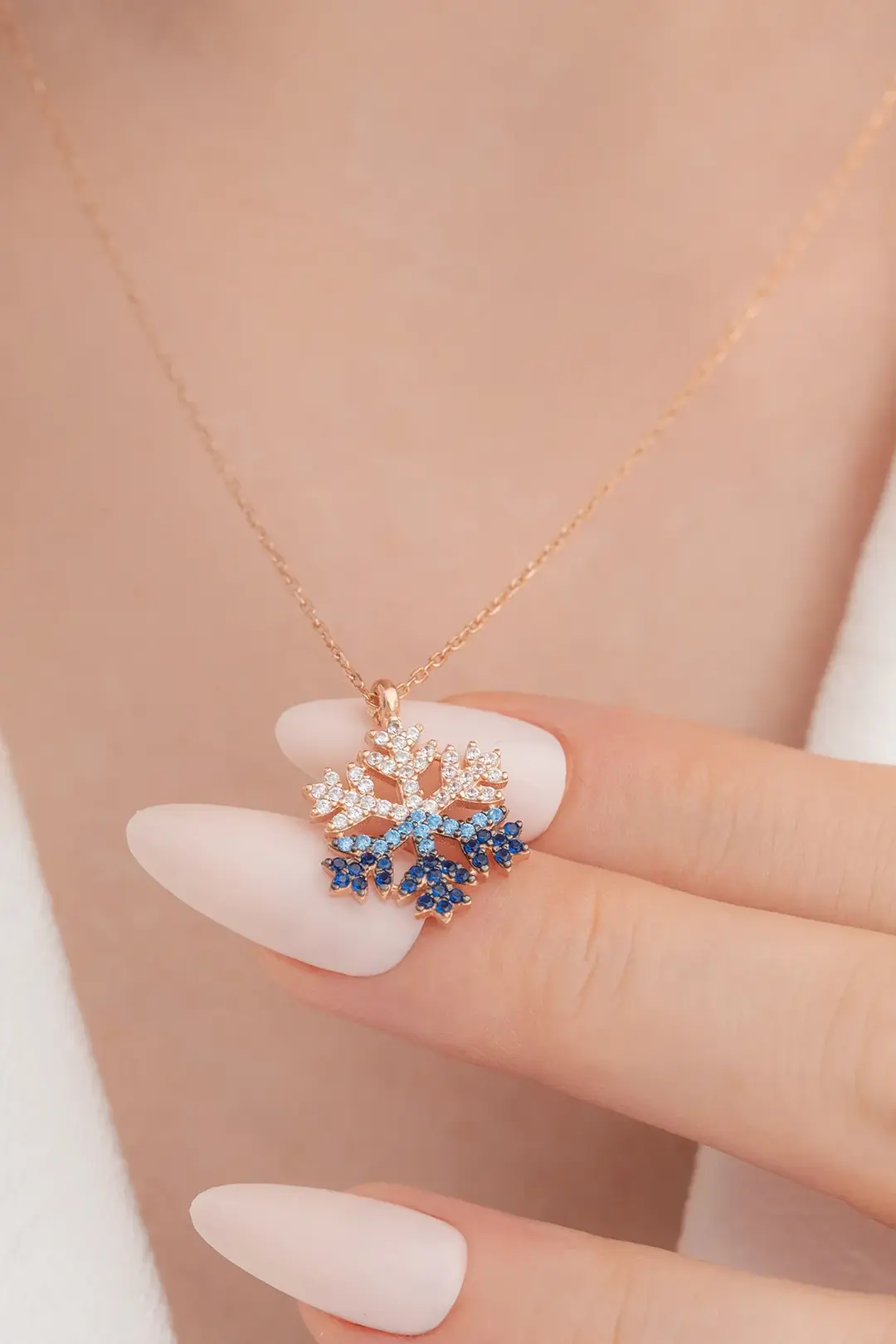 Mix Stone-set Snow Flake Women's Silver Necklace GKLKRTNSMD1-ROS