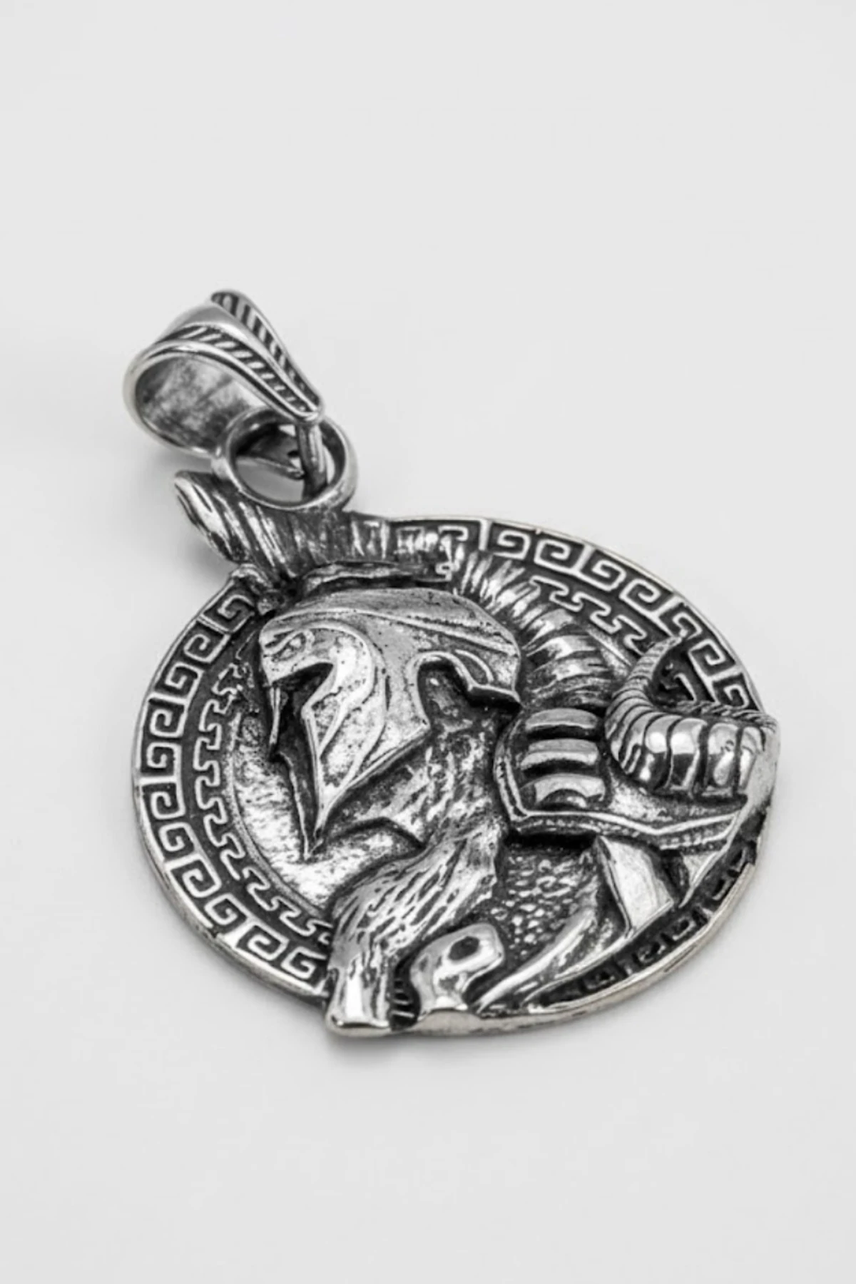 Erkek Gümüş Kolye - 925 Ayar Kabartmalı Savaşçı Gladyatör Motifli Tilki Kuyruğu Zincirli Model Kolye