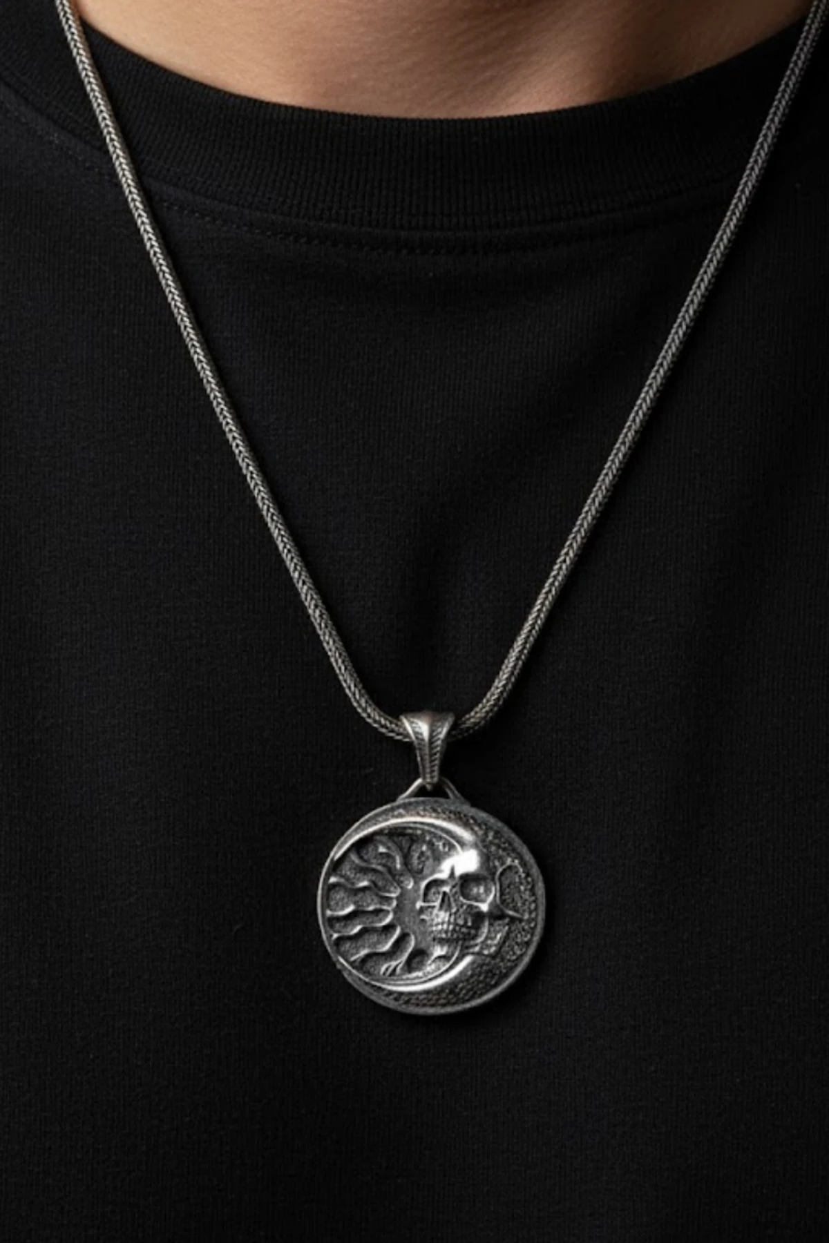 Erkek Gümüş Kolye - 925 Ayar Kabartmalı Güneş Ay ve İskelet Motif Tilki Kuyruğu Zincirli Erkek Kolye