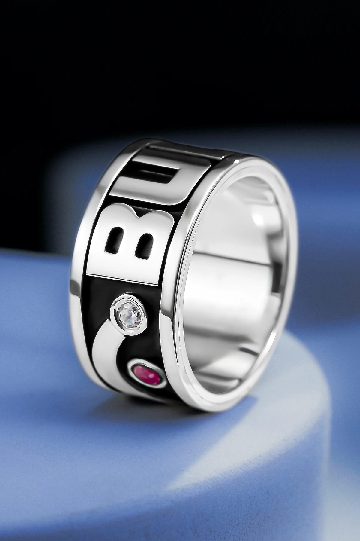 Kişiye Özel Orijinal Yakut Zümrüt Ve Zirkon Taşı İsim Yazılabilir 925 Ayar Gümüş Erkek Alyans Yüzük