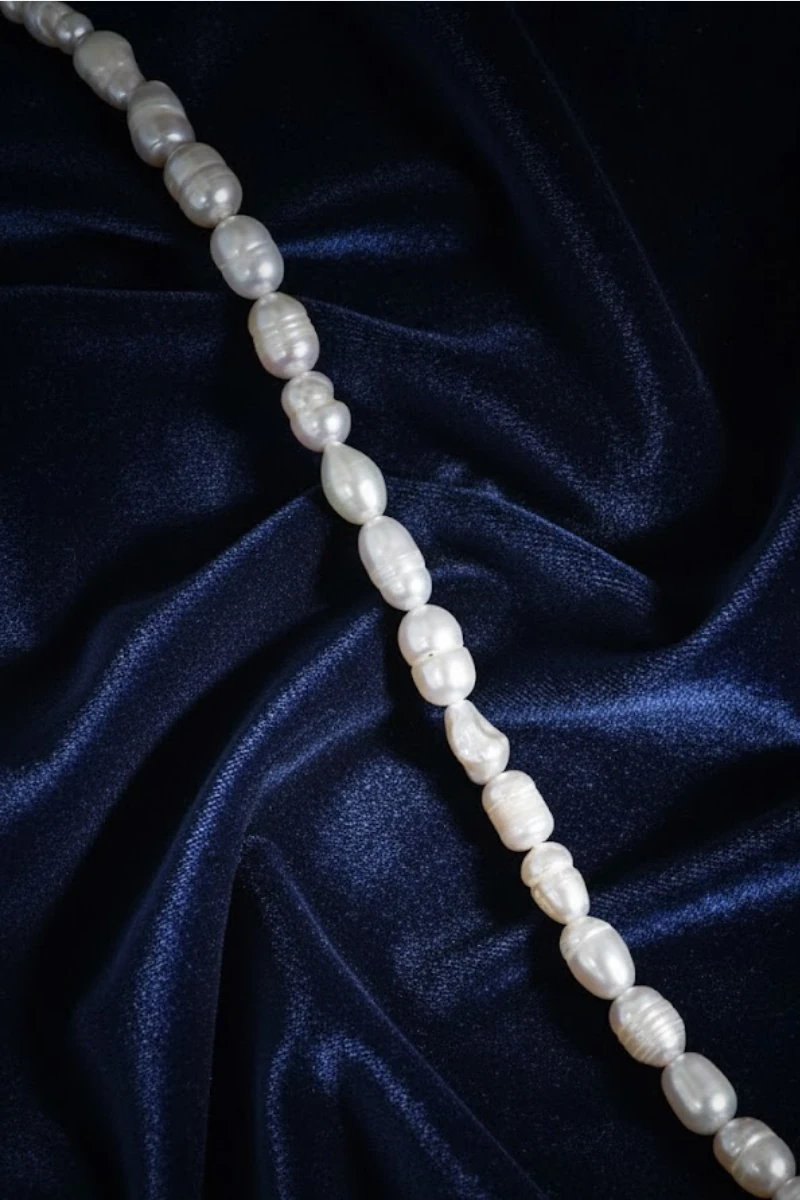 Gerçek Dizi İnci - Arpa 4mm Doğal Beyaz Yanar Dönerli Tatlısu Yuvarlak İnci Takı Yapım Malzemesi