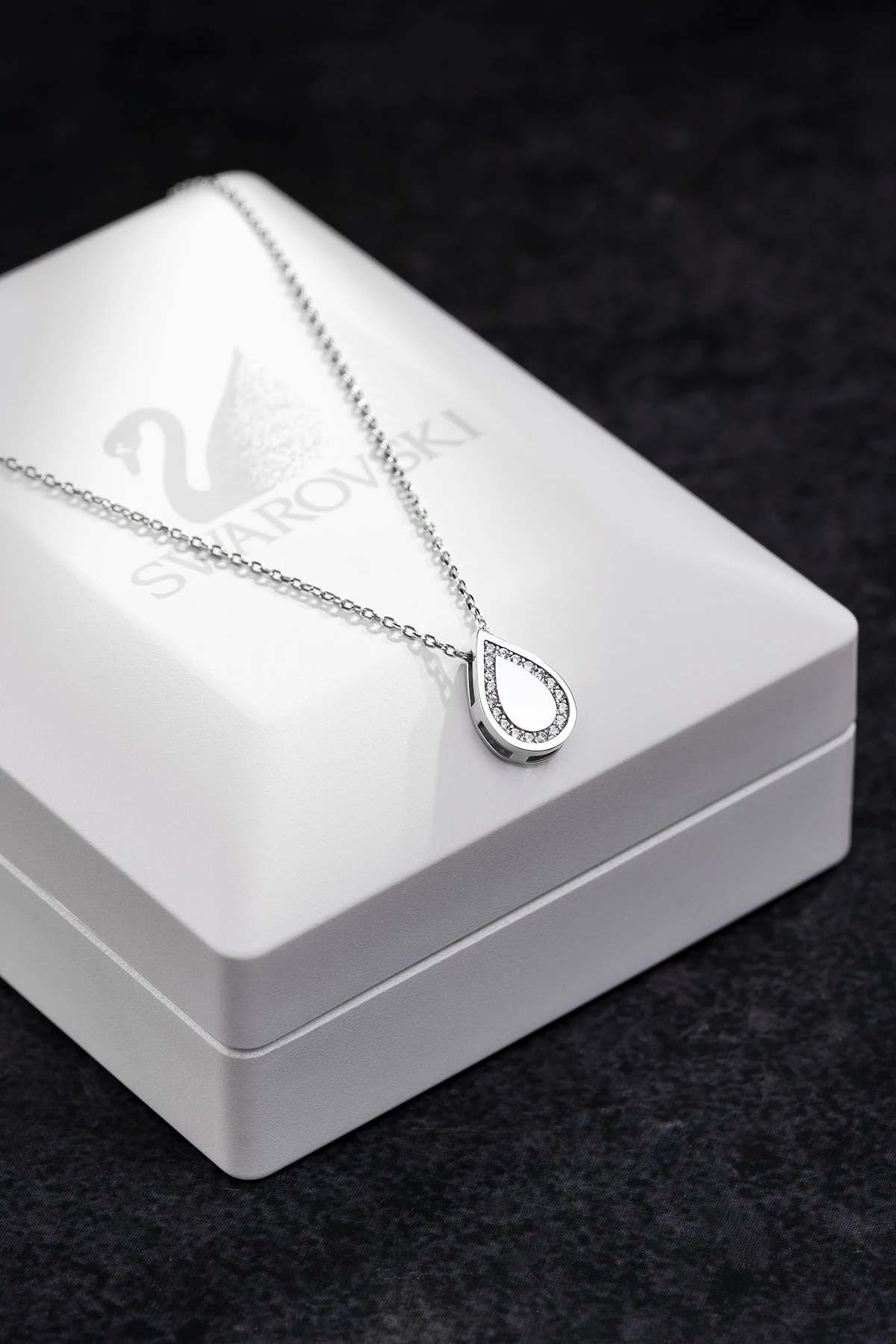 Kadın Gümüş Kolye - Swarovski Taşlı Zirconia Damla Motifli Kadın Kolye