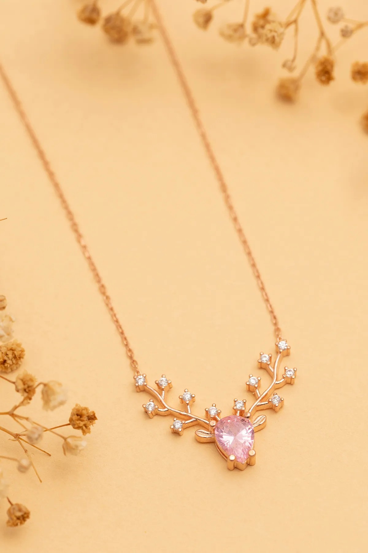 Kadın Gümüş Kolye - Pembe Taşlı Geyik Kafası Motifli Rose Altın Kaplama Gümüş Kolye