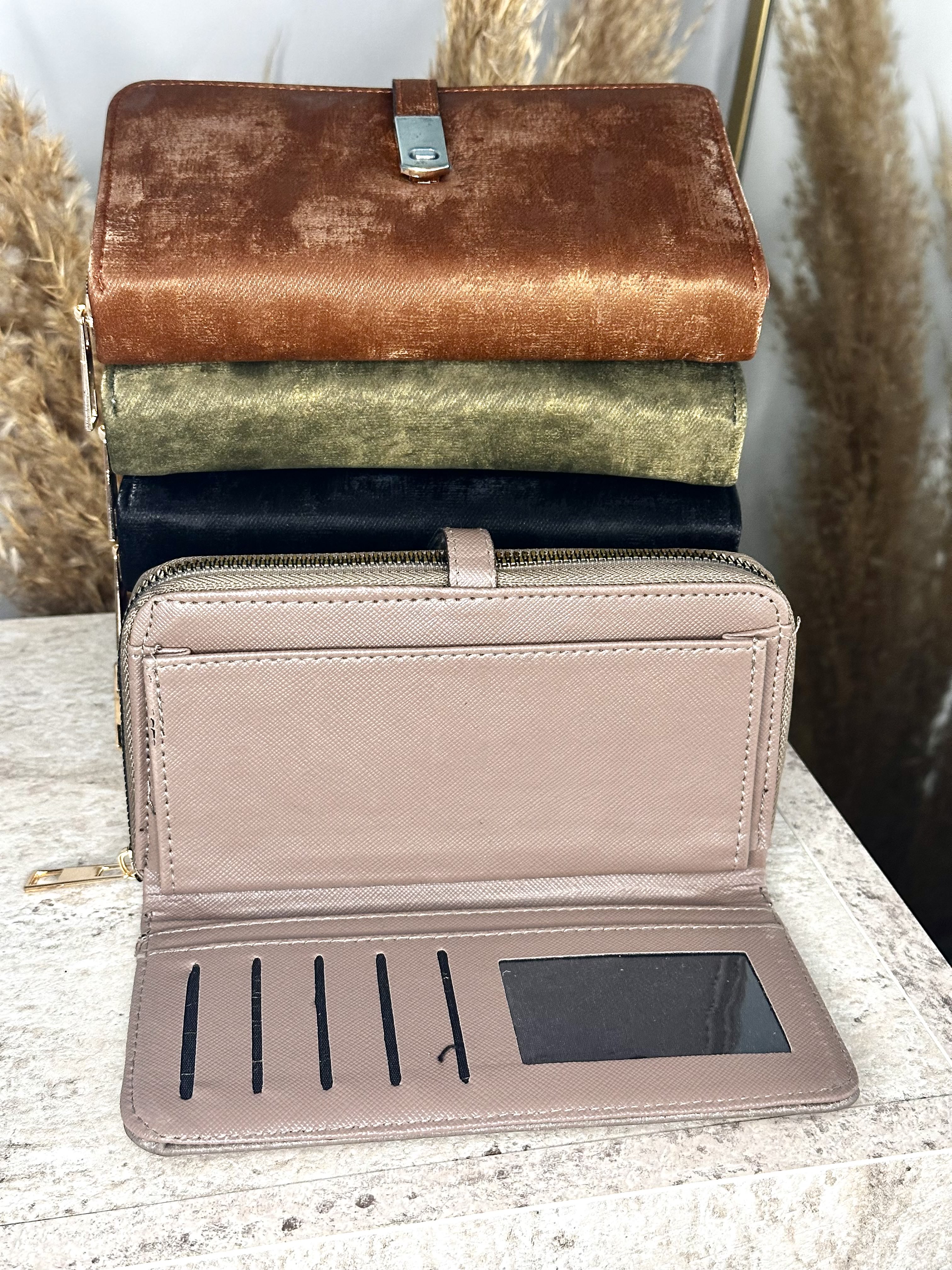 Suet Kadın Çıtçıtlı Cüzdan - Fermuarlı Telefon, Kağıt ve Bozuk Para Bölmeli - Vizon