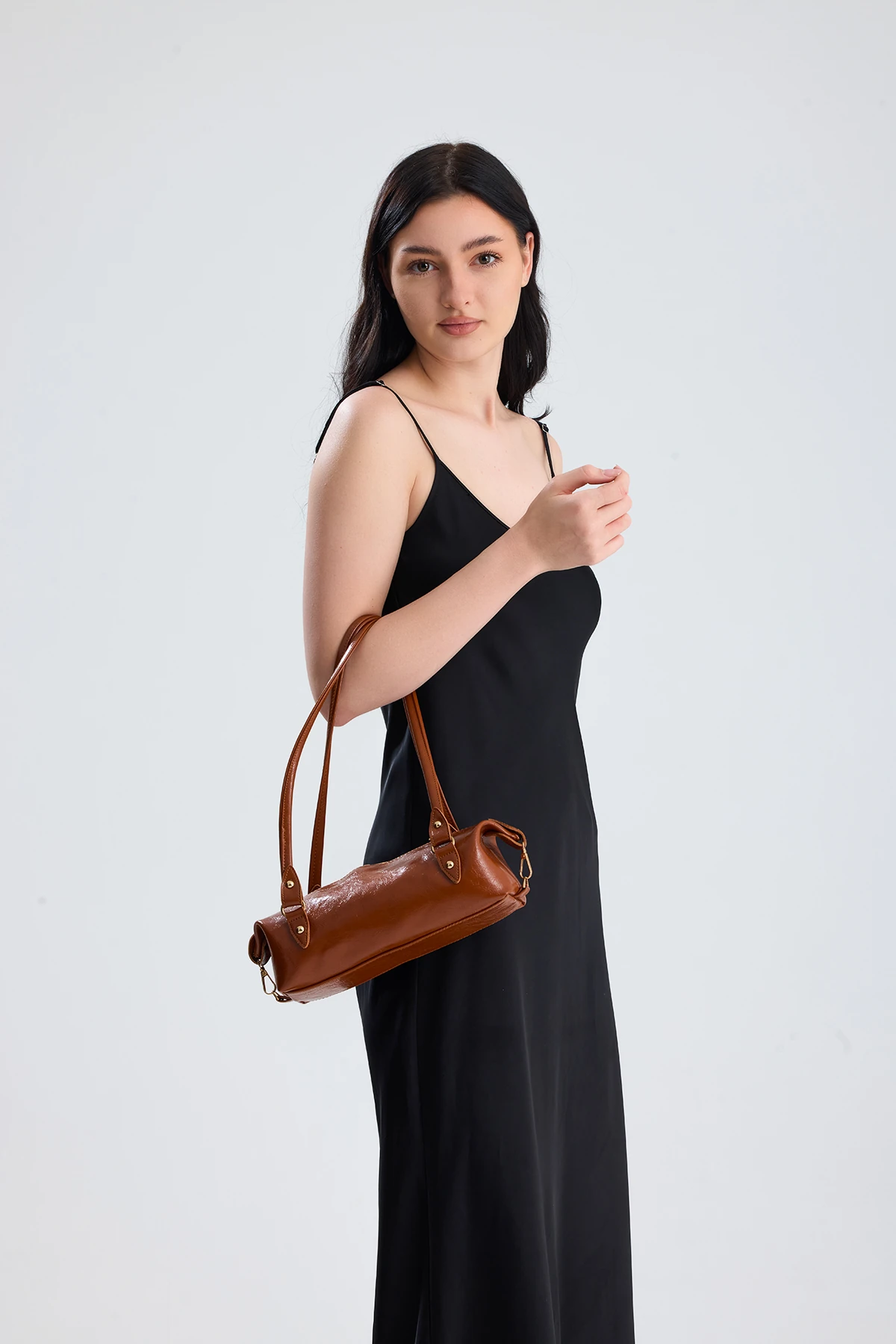 Olivra Toka Detaylı Mini Kadın Omuz, Kol ve El Çantası - Taba