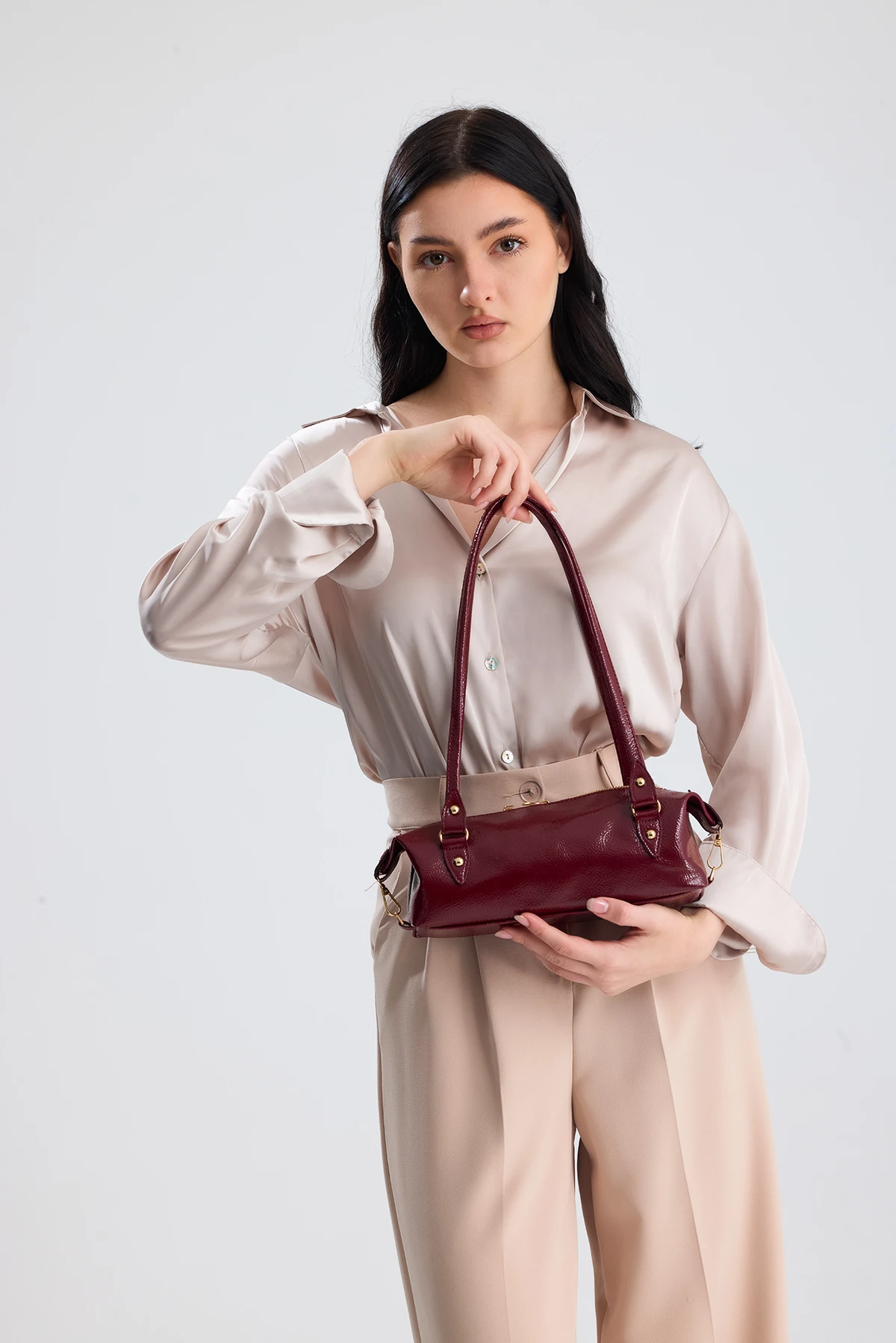 Olivra Toka Detaylı Mini Kadın Omuz, Kol ve El Çantası - Bordo