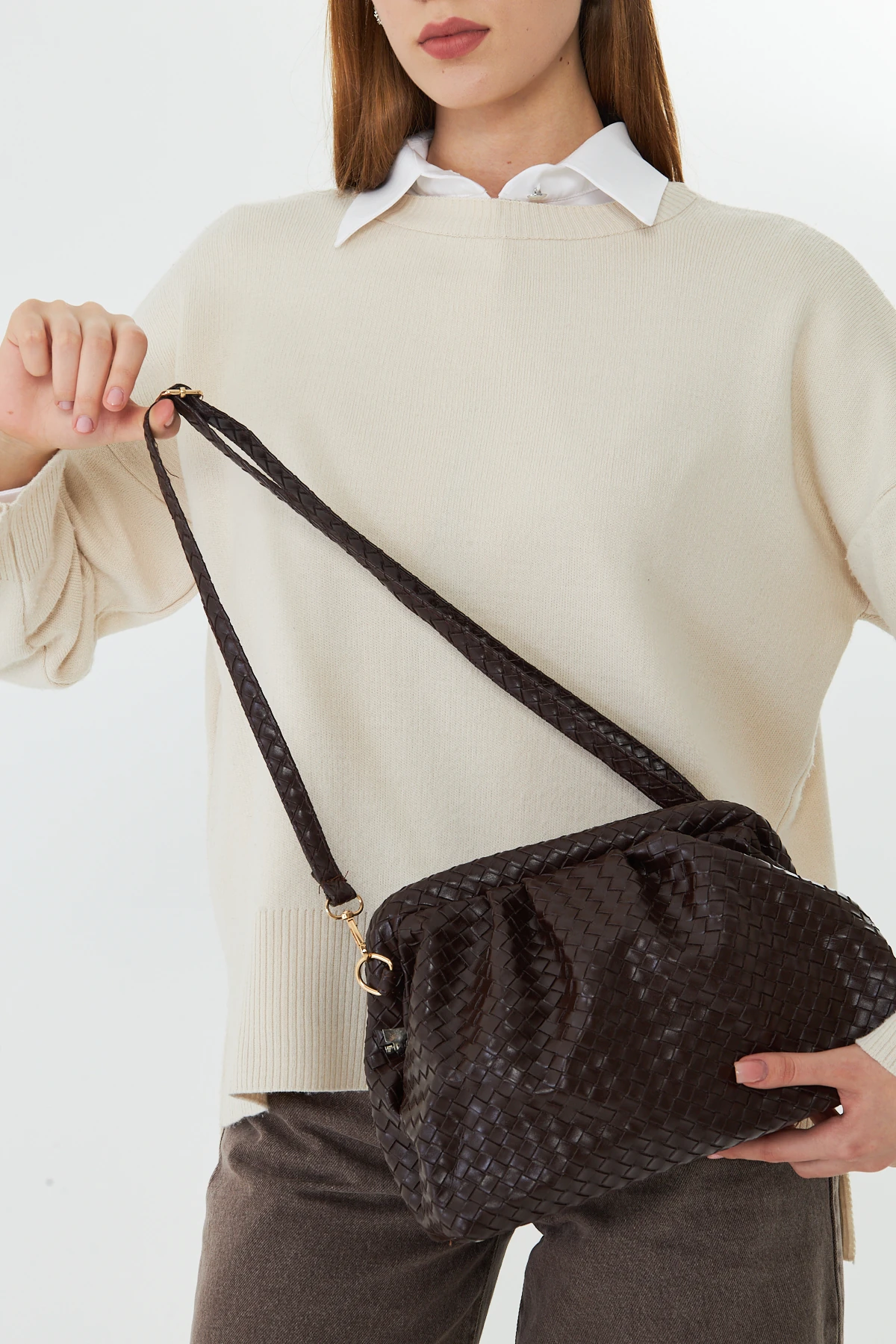 Liora Örgü Detaylı Portföy Kadın Omuz, Kol ve El Çantası - Kahverengi