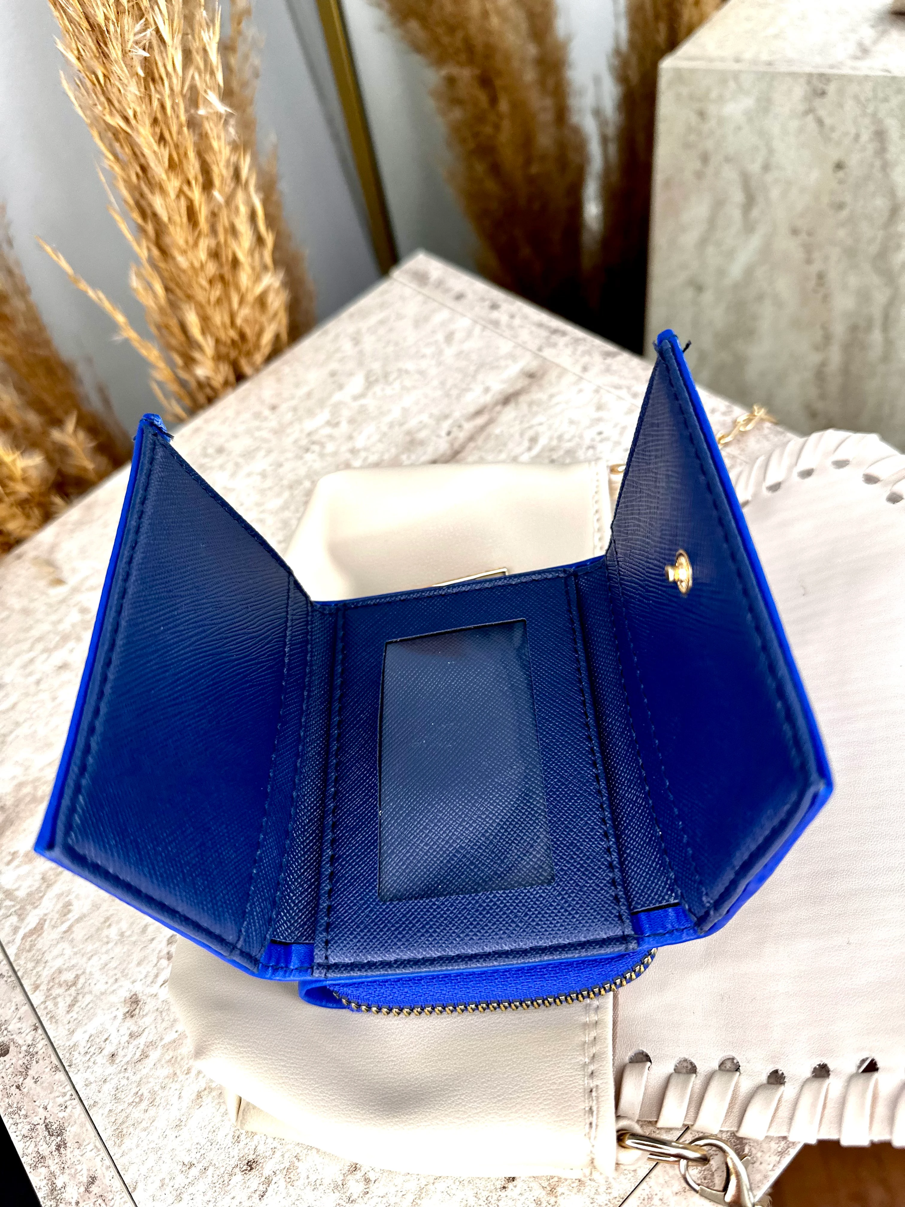 Suni Deri Kadın Orta Boy Çıtçıtlı Cüzdan- Kağıt ve Bozuk Para Bölmeli - Lacivert