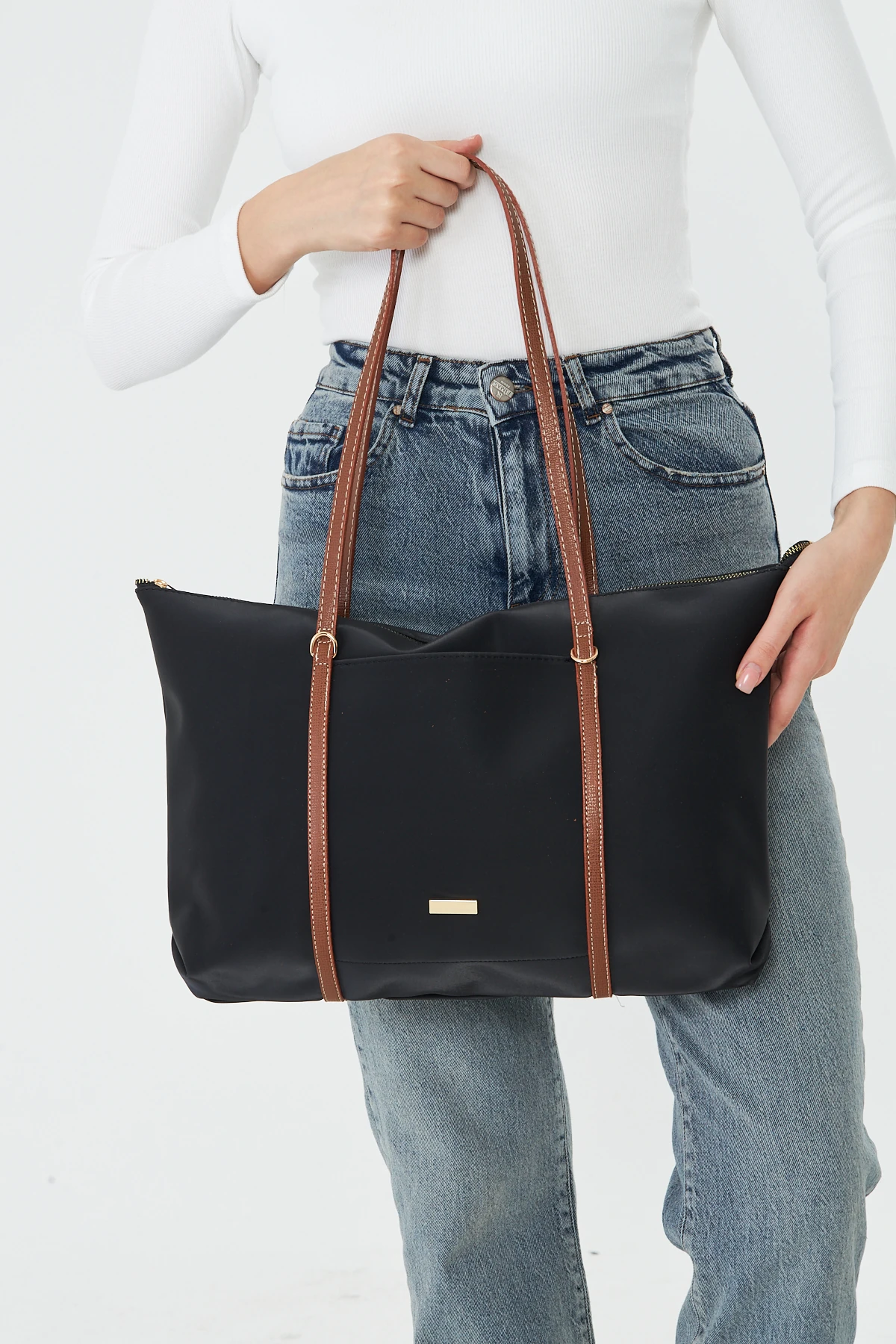 Isola Büyük Boy Şeritli Kadın Omuz, Kol ve El Çantası