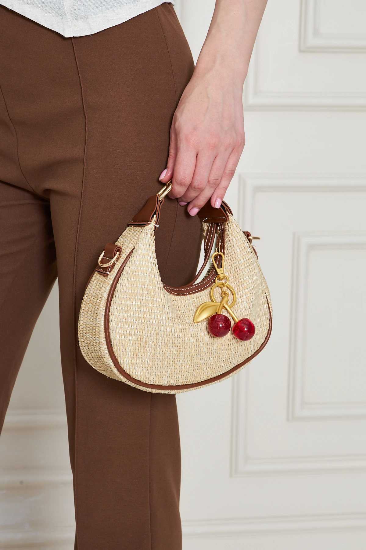 Mira Orijinal Hasır Dokuma Charm Hediyeli Kadın El, Kol ve Omuz Çantası - Taba