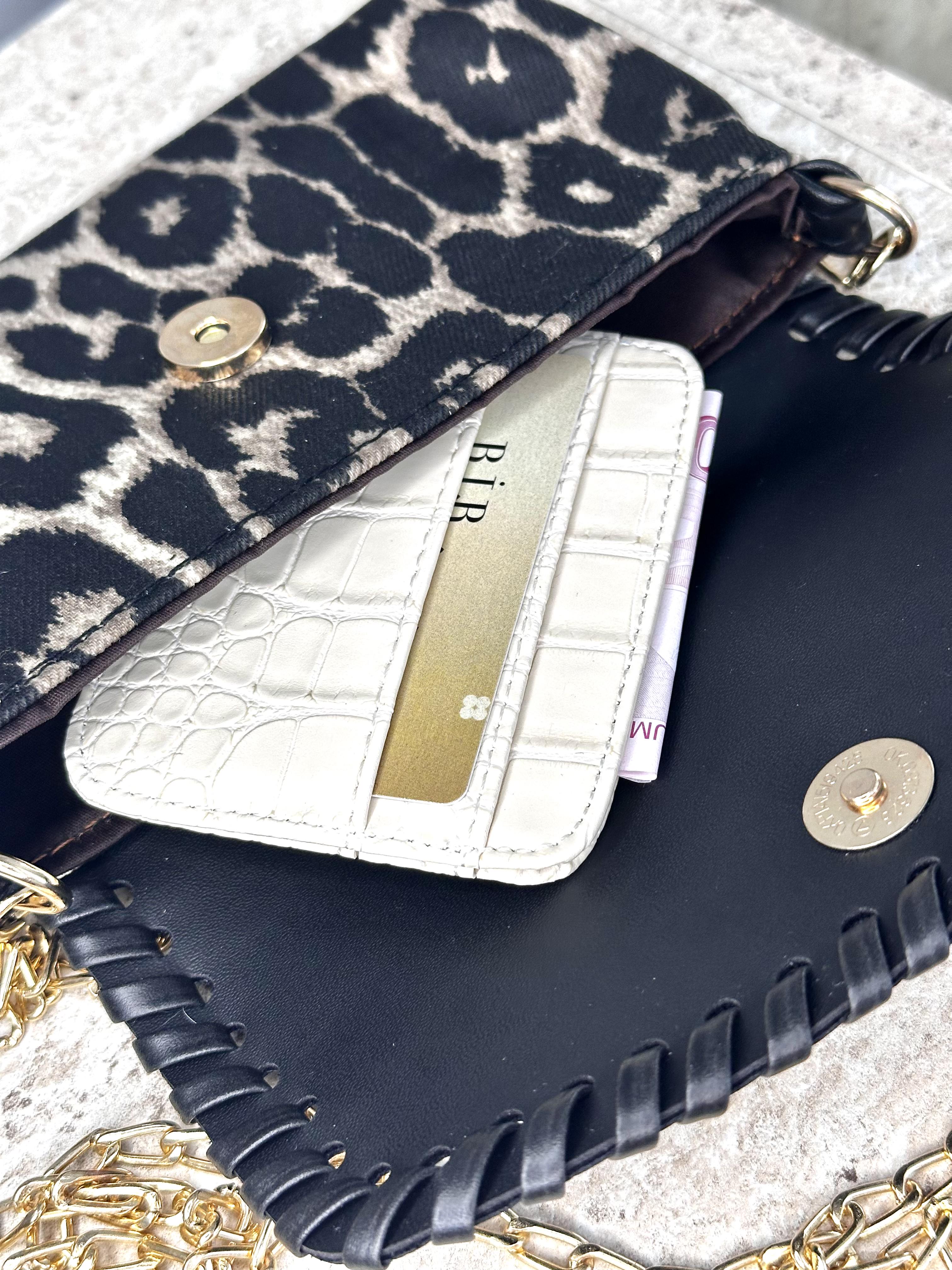 Dokulu Suni Deri, Kartlık - Kağıt Para Bölmeli Unisex Kartlık - Krem