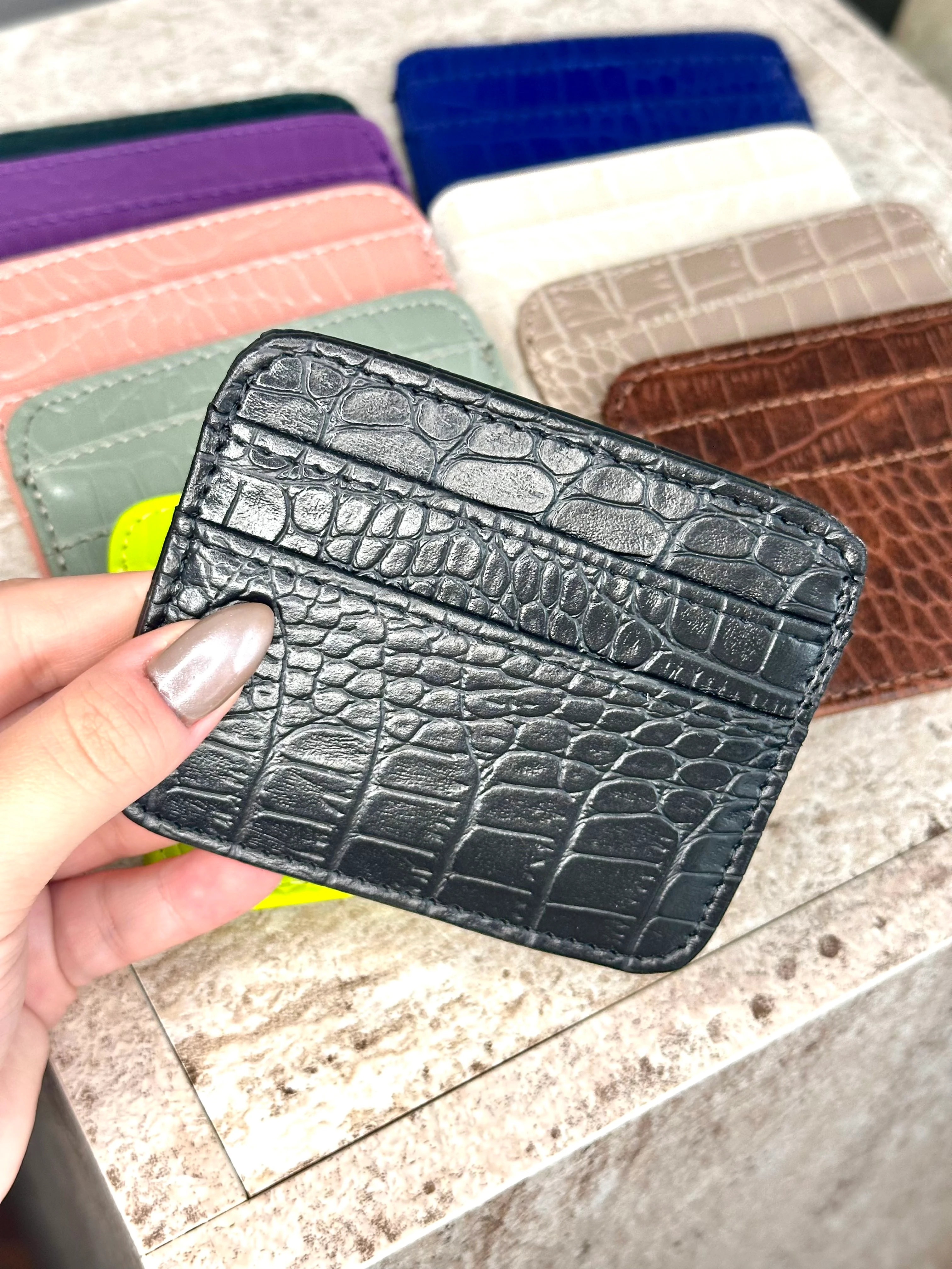 Dokulu Suni Deri, Kartlık - Kağıt Para Bölmeli Unisex Kartlık - Siyah