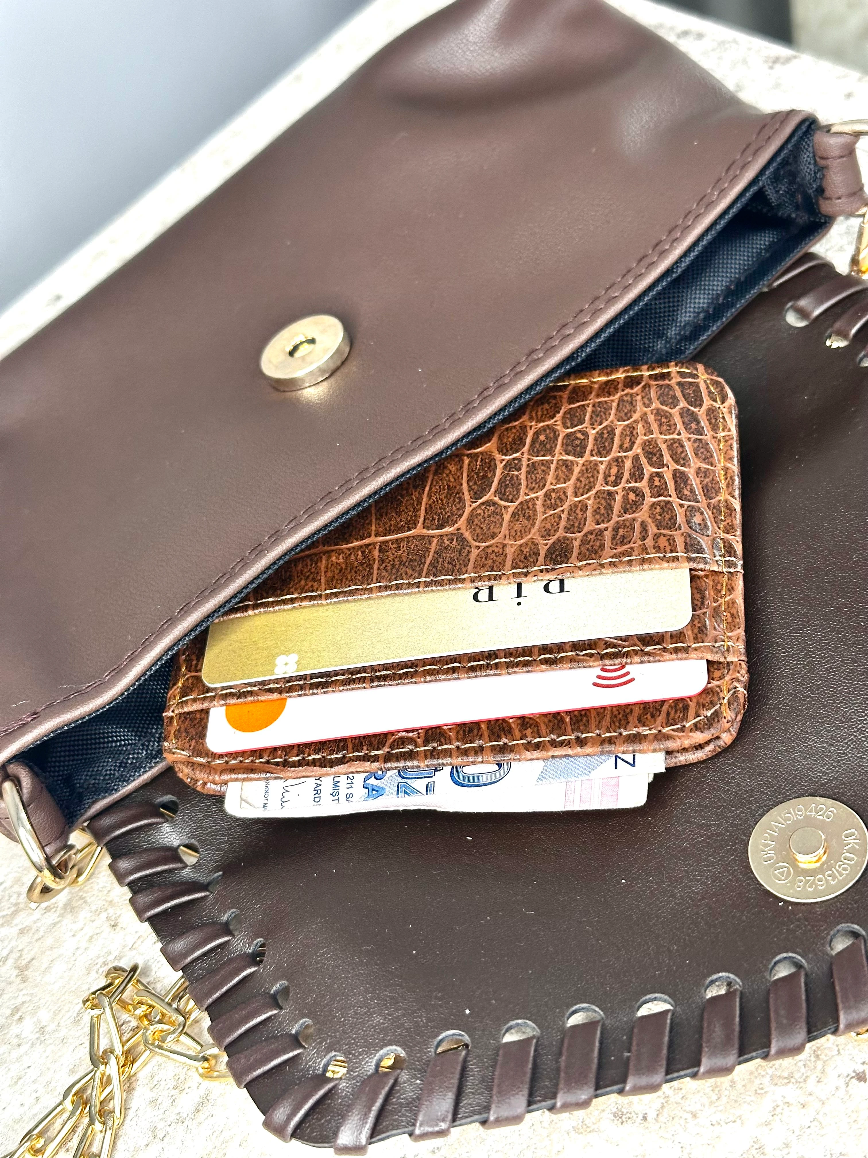 Dokulu Suni Deri, Kartlık - Kağıt Para Bölmeli Unisex Kartlık - Kahverengi