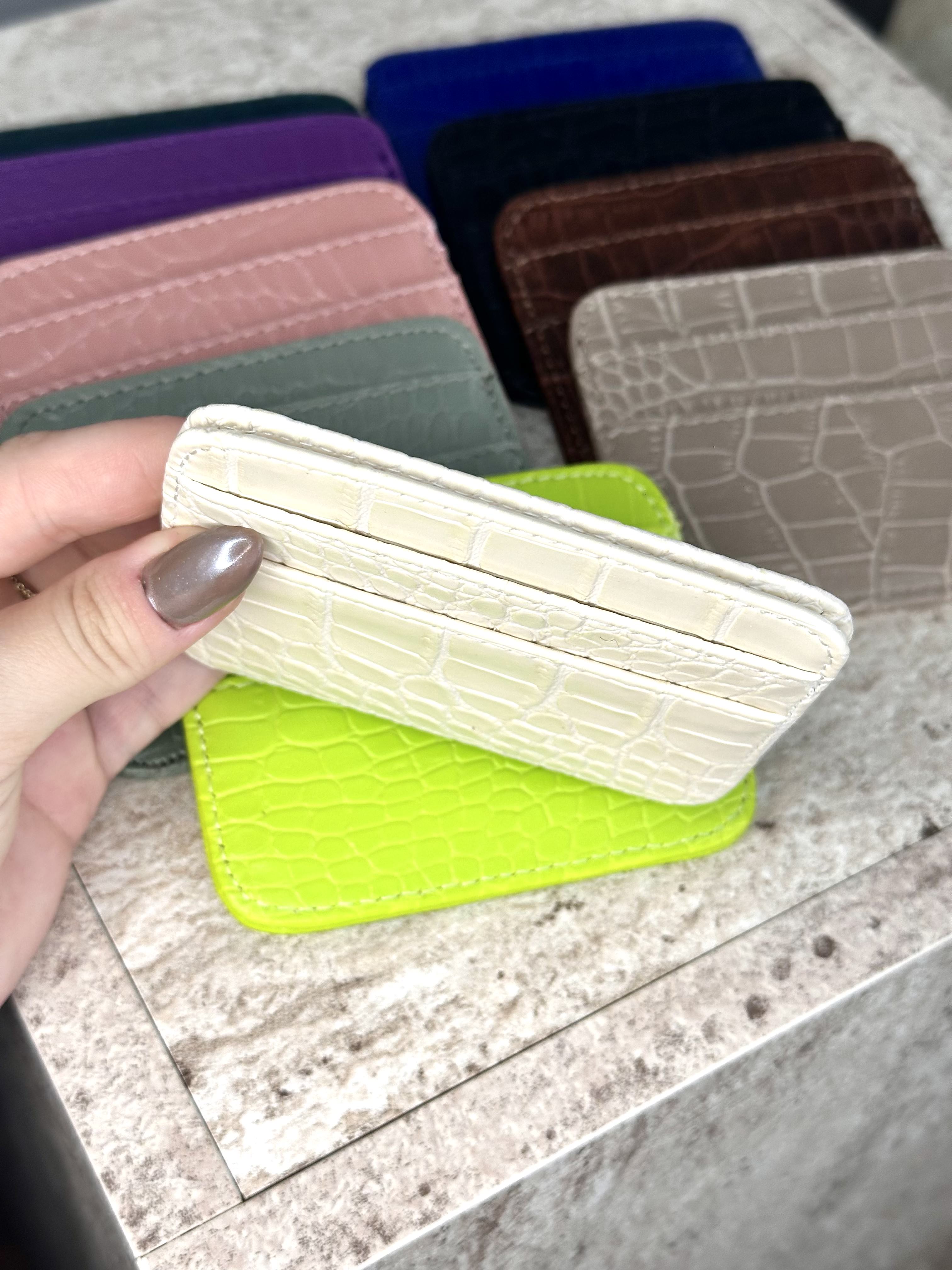 Dokulu Suni Deri, Kartlık - Kağıt Para Bölmeli Unisex Kartlık - Krem