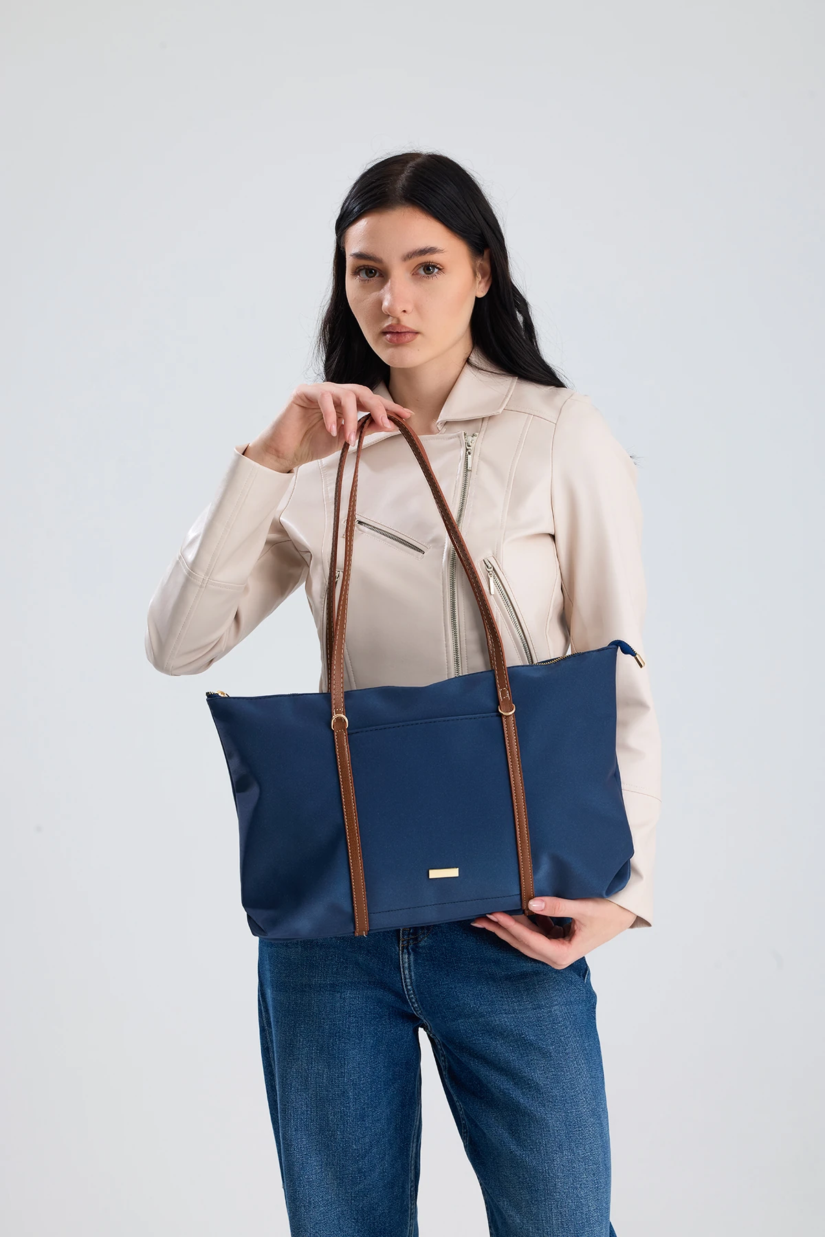 Isola Büyük Boy Şeritli Kadın Omuz, Kol ve El Çantası - Lacivert