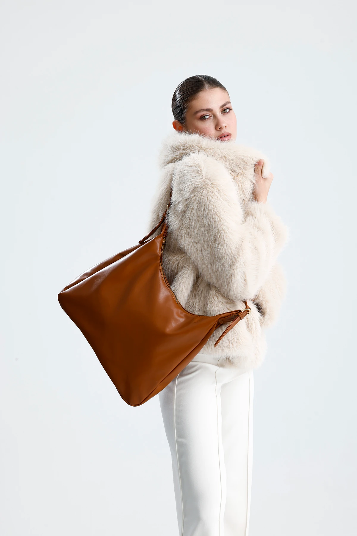 Luvin Salaş Kadın Omuz, Kol ve El Çantası - Taba