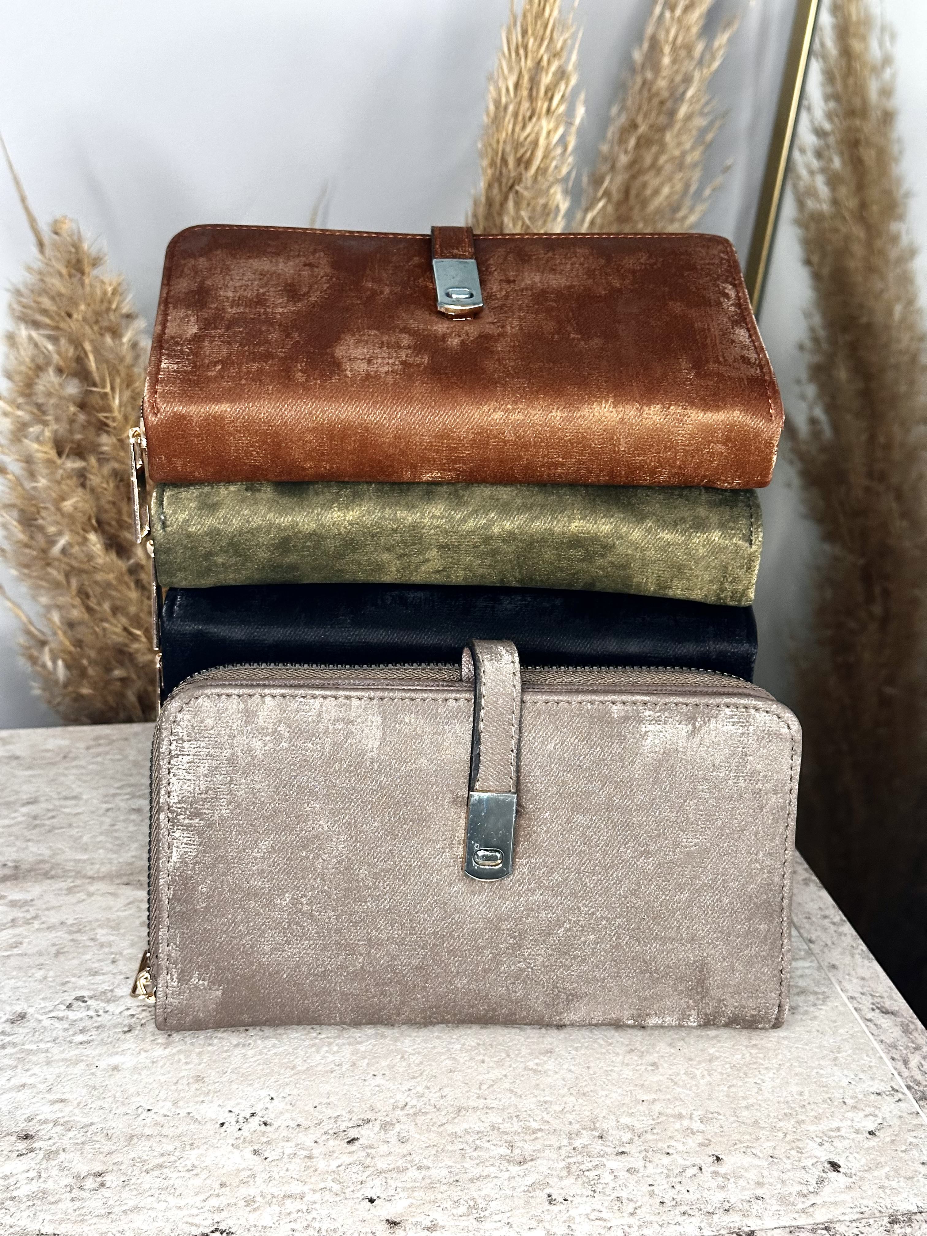 Suet Kadın Çıtçıtlı Cüzdan - Fermuarlı Telefon, Kağıt ve Bozuk Para Bölmeli - Vizon