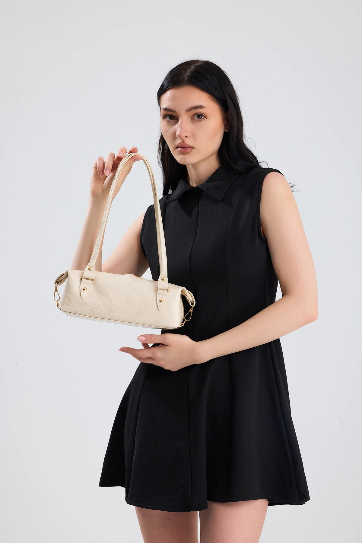 Olivra Toka Detaylı Mini Kadın Omuz, Kol ve El Çantası - Bej