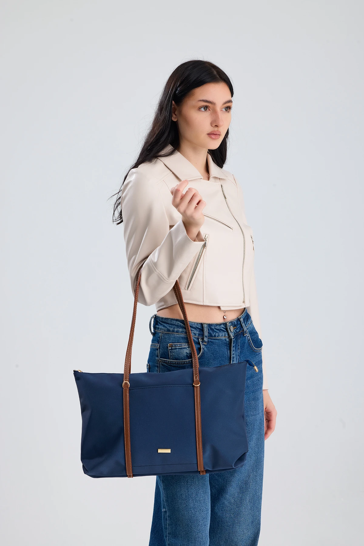 Isola Büyük Boy Şeritli Kadın Omuz, Kol ve El Çantası - Lacivert