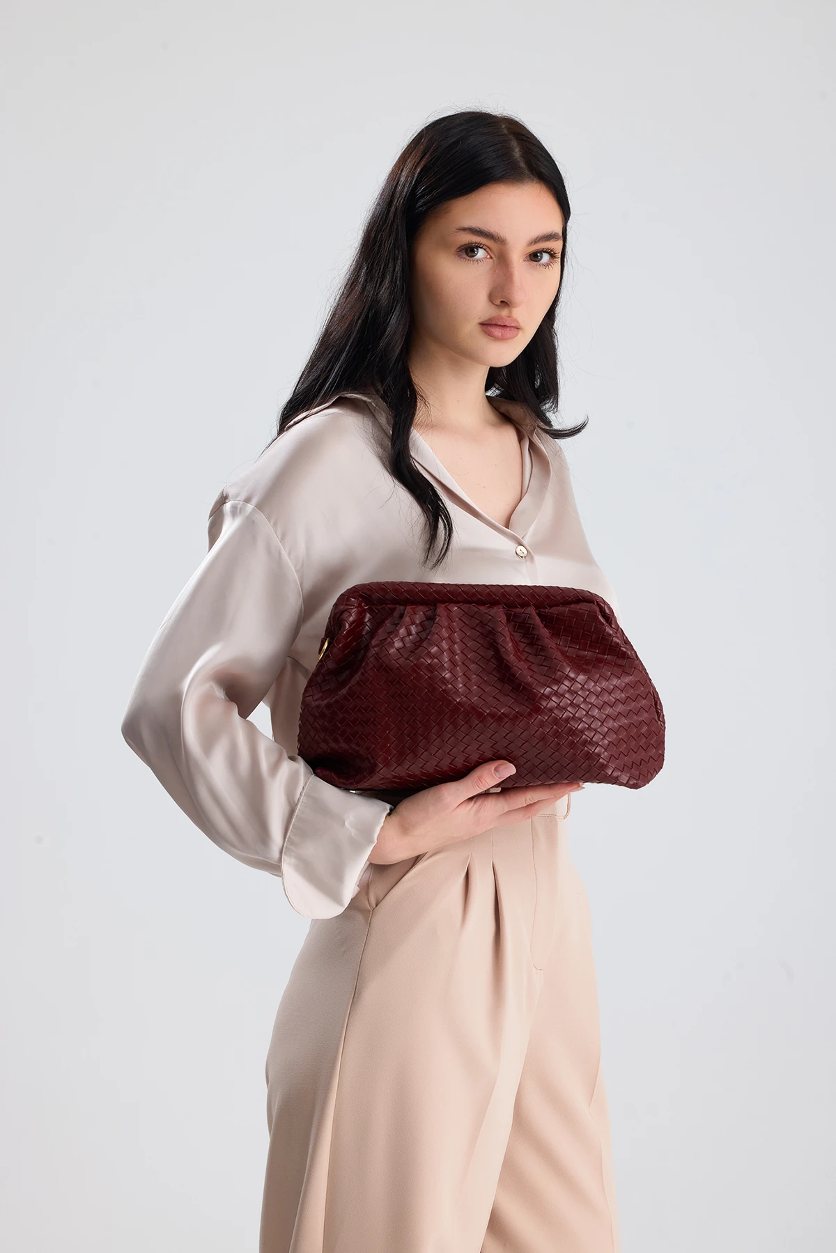 Liora Örgü Detaylı Portföy Kadın Omuz, Kol ve El Çantası - Bordo