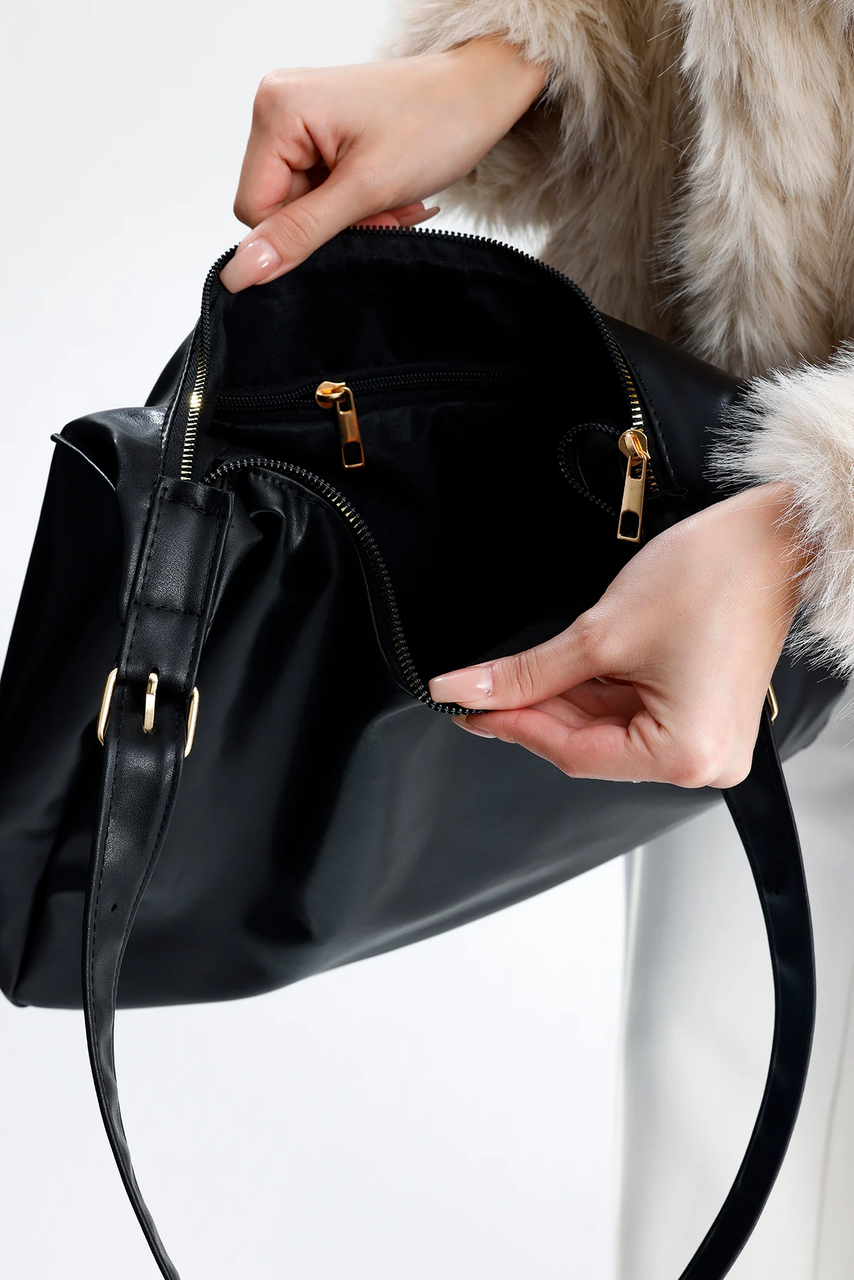 Luvin Salaş Kadın Omuz, Kol ve El Çantası - Siyah