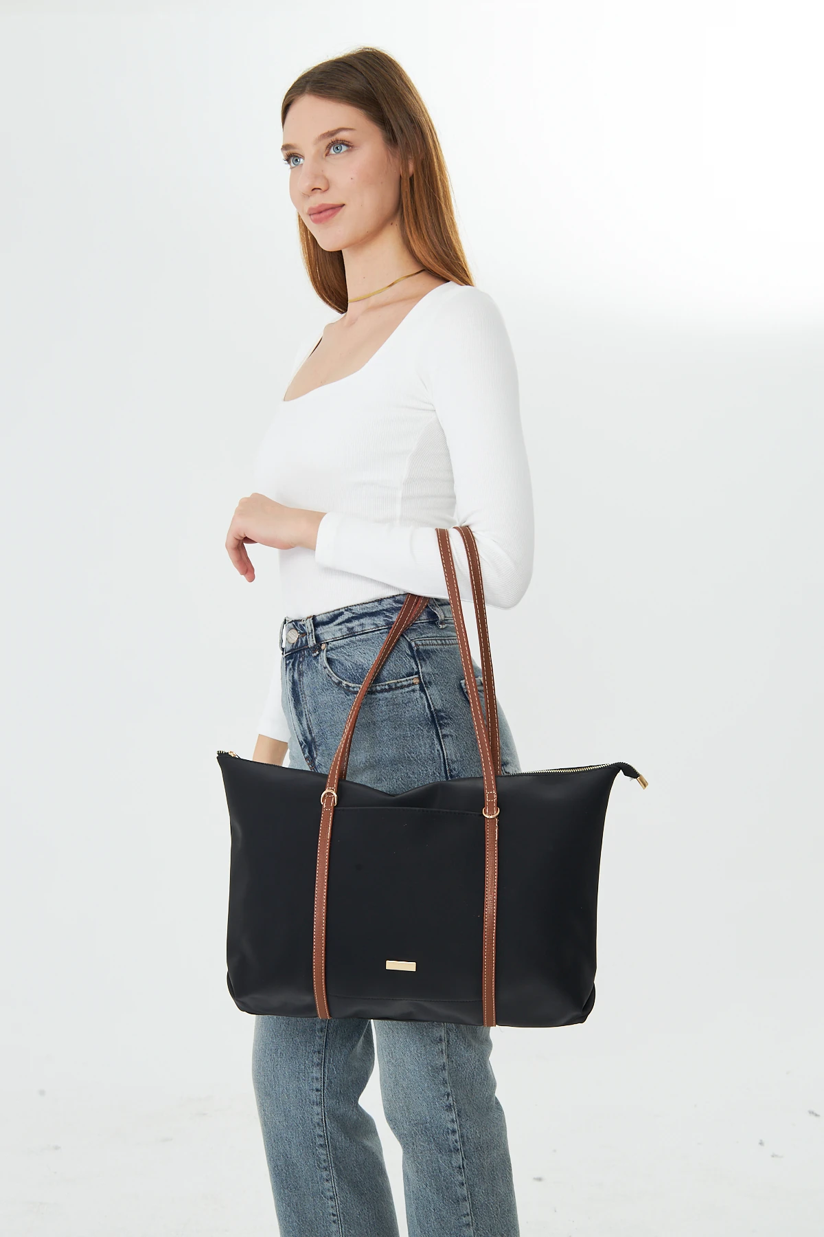 Isola Büyük Boy Şeritli Kadın Omuz, Kol ve El Çantası - Siyah