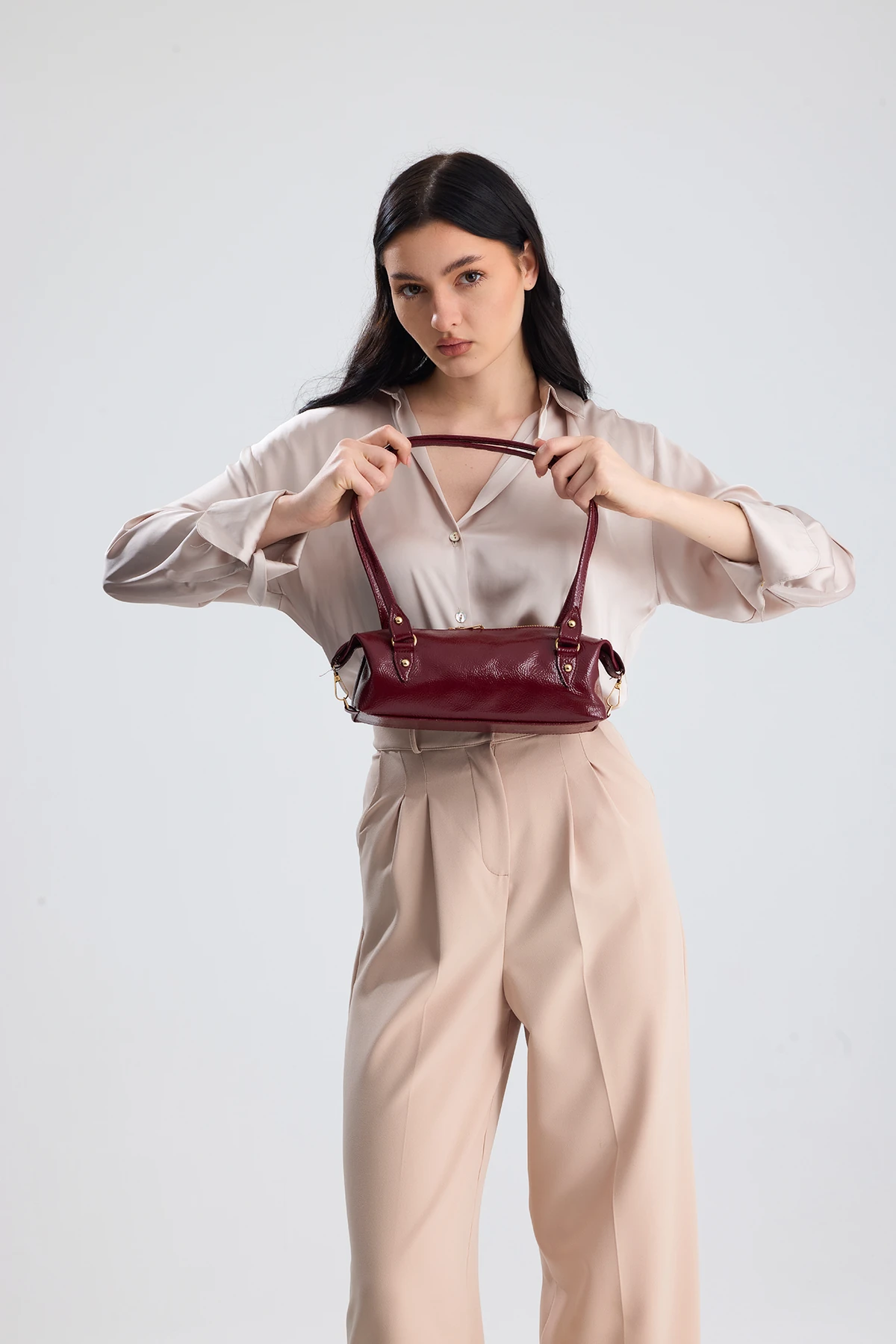 Olivra Toka Detaylı Mini Kadın Omuz, Kol ve El Çantası - Bordo