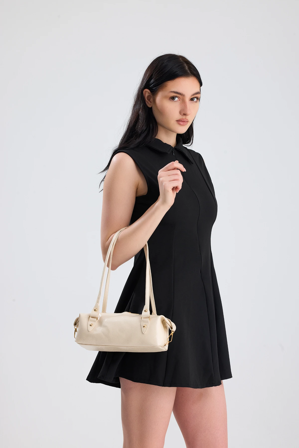 Olivra Toka Detaylı Mini Kadın Omuz, Kol ve El Çantası - Bej