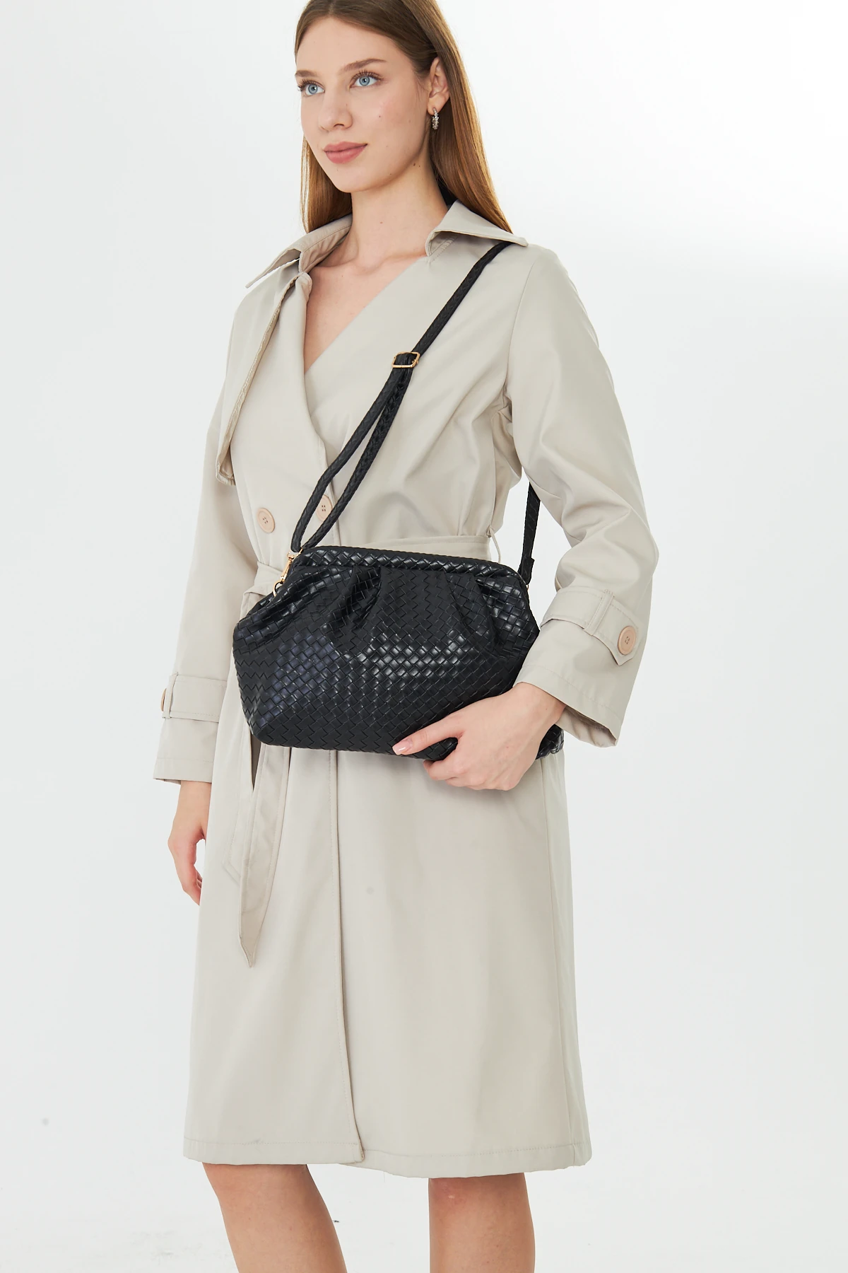 Liora Örgü Detaylı Portföy Kadın Omuz, Kol ve El Çantası - Siyah