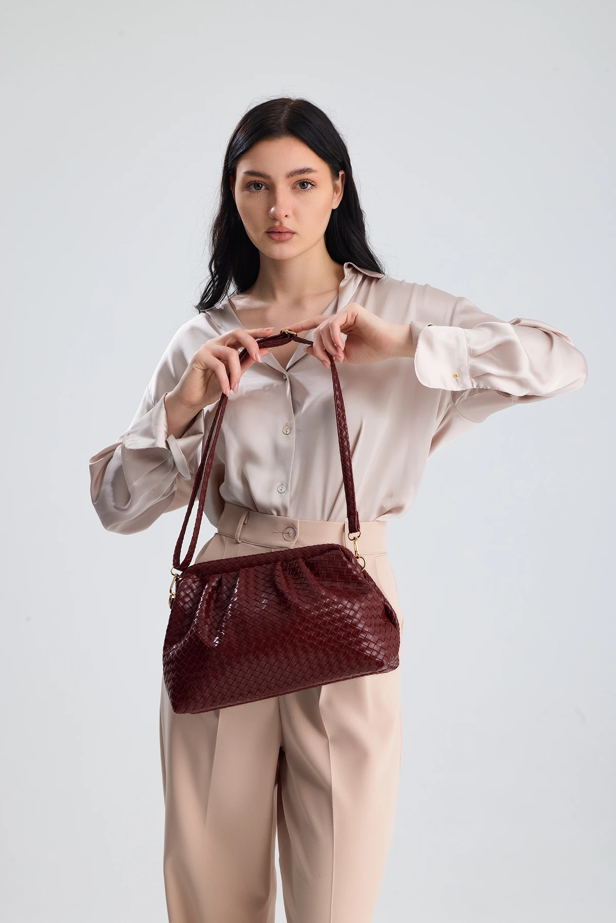 Liora Örgü Detaylı Portföy Kadın Omuz, Kol ve El Çantası - Bordo