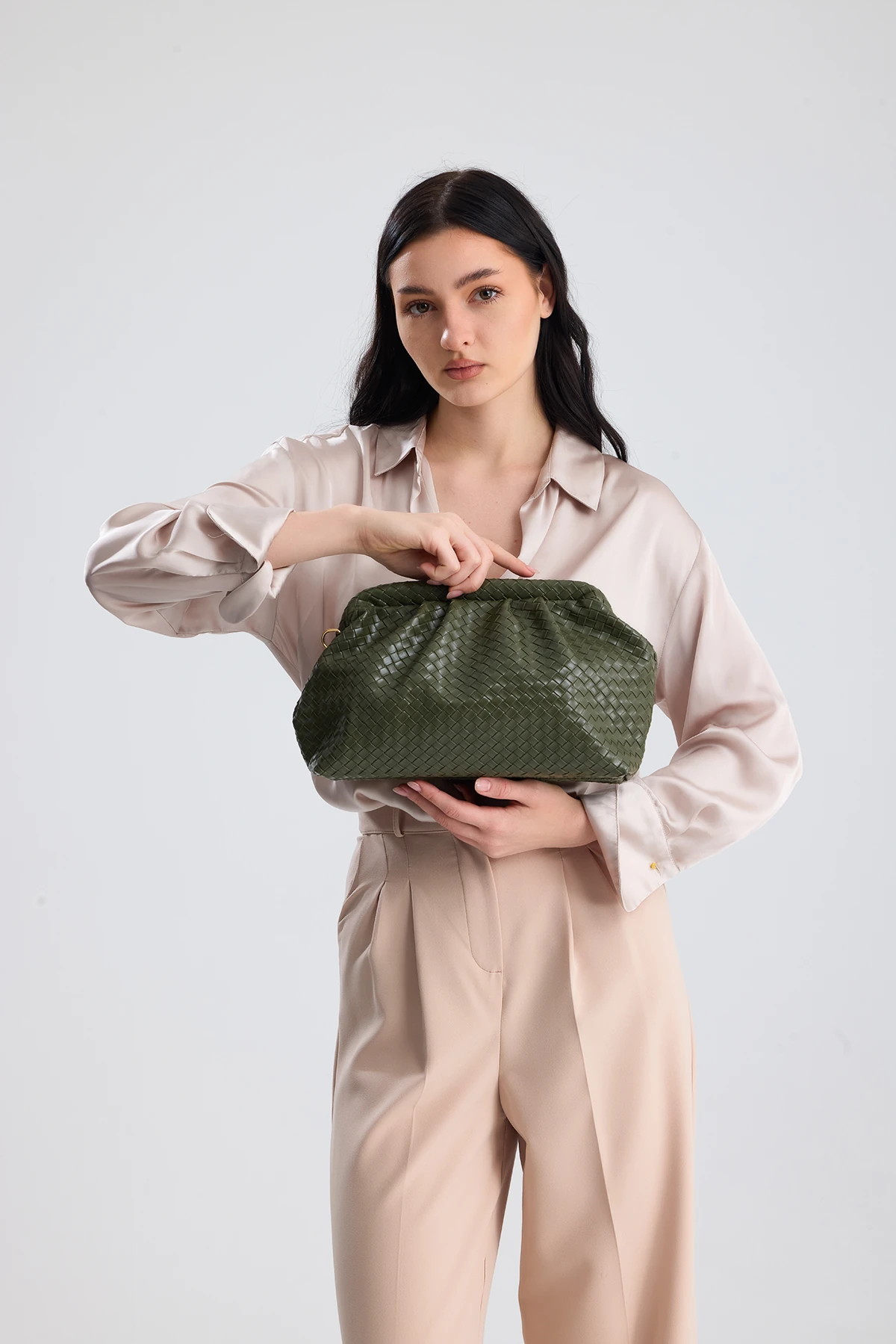 Liora Örgü Detaylı Portföy Kadın Omuz, Kol ve El Çantası - Haki