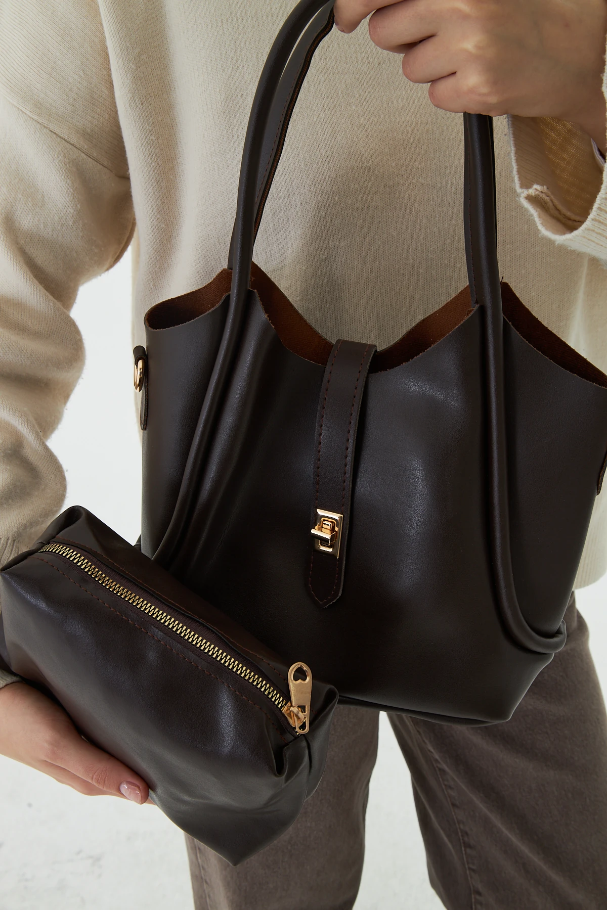 Arlina Çapraz Askılı Yavrulu Kadın Omuz, Kol ve El Çantası - Kahverengi