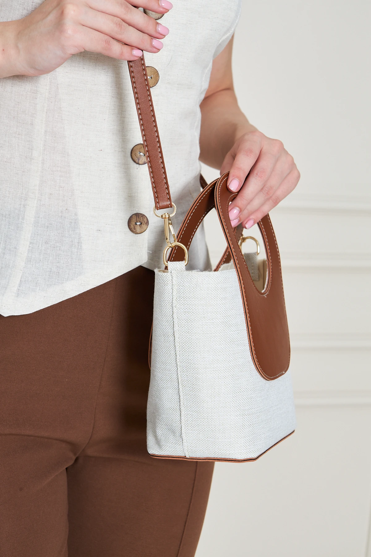 Almaria Kanvas Yavrulu Kadın El, Kol ve Omuz Çantası - Taba