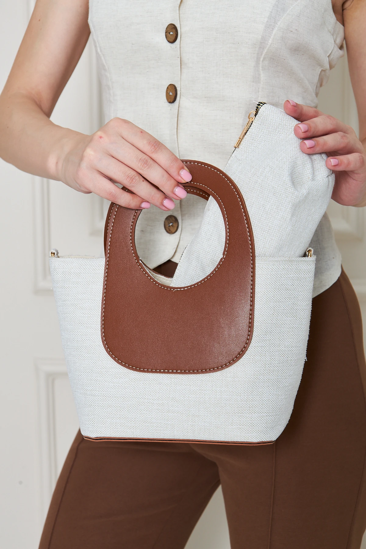 Almaria Kanvas Yavrulu Kadın El, Kol ve Omuz Çantası - Taba