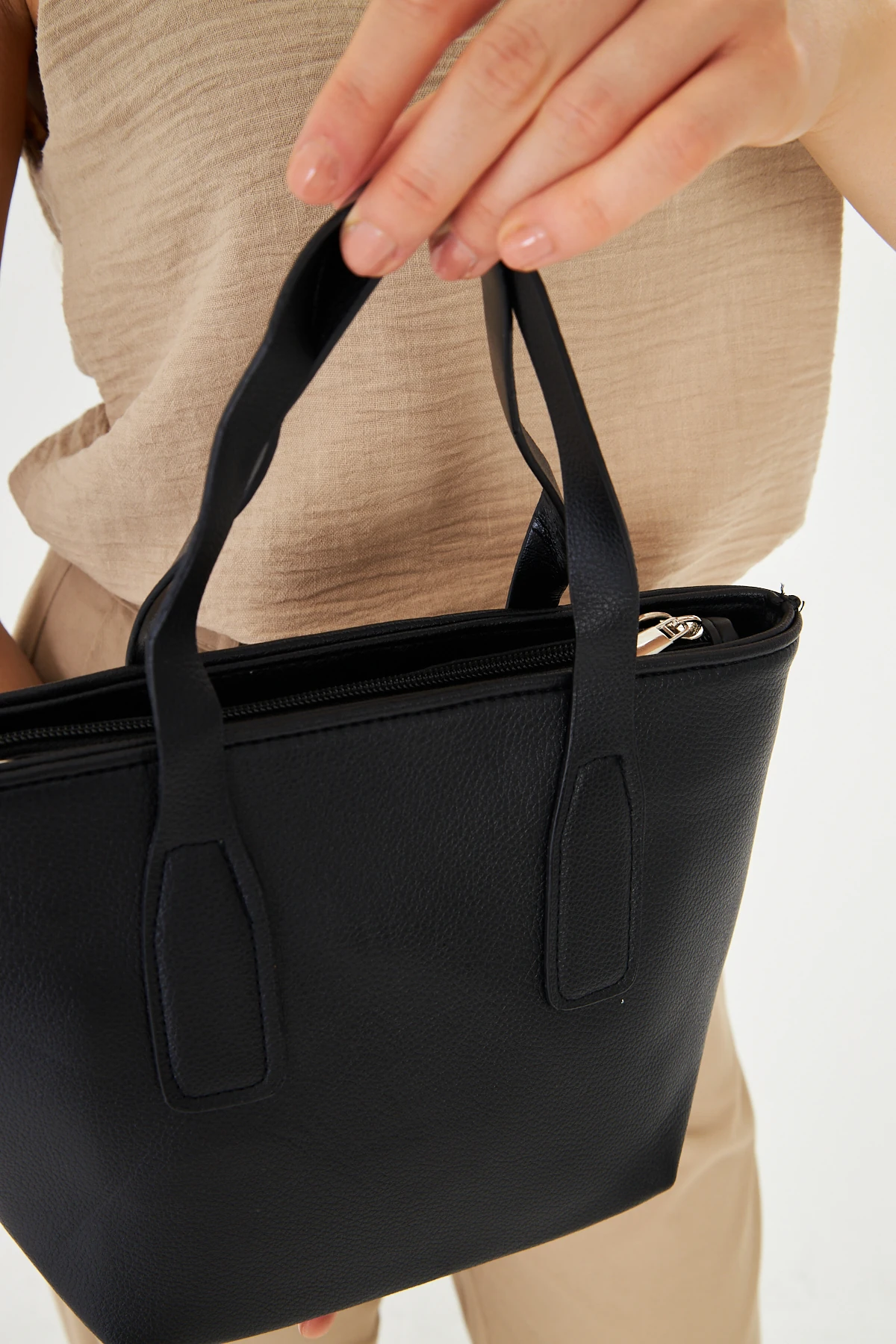 Besti Uzun Askılı Çapraz Çanta - Siyah